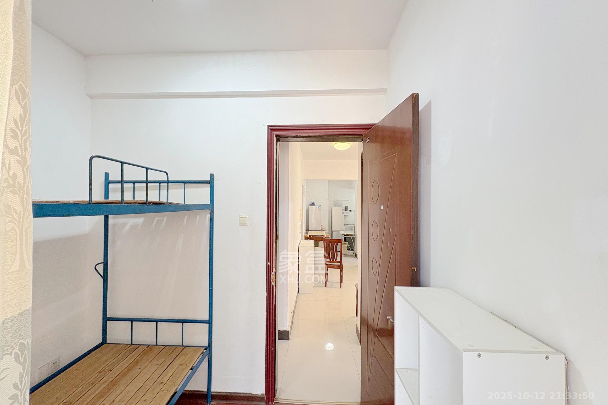 星典时代 3室2厅1卫 65.0万 星典时代 3室2厅1卫 65.0万卧室