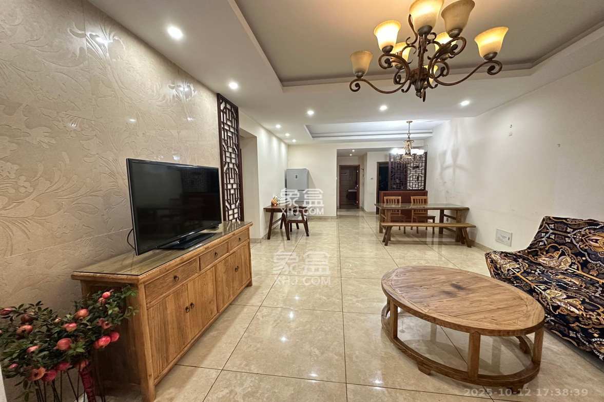 上河国际C区  3室1厅2卫    2900.0元/月 上河国际C区  3室1厅2卫    2900.0元/月室内图