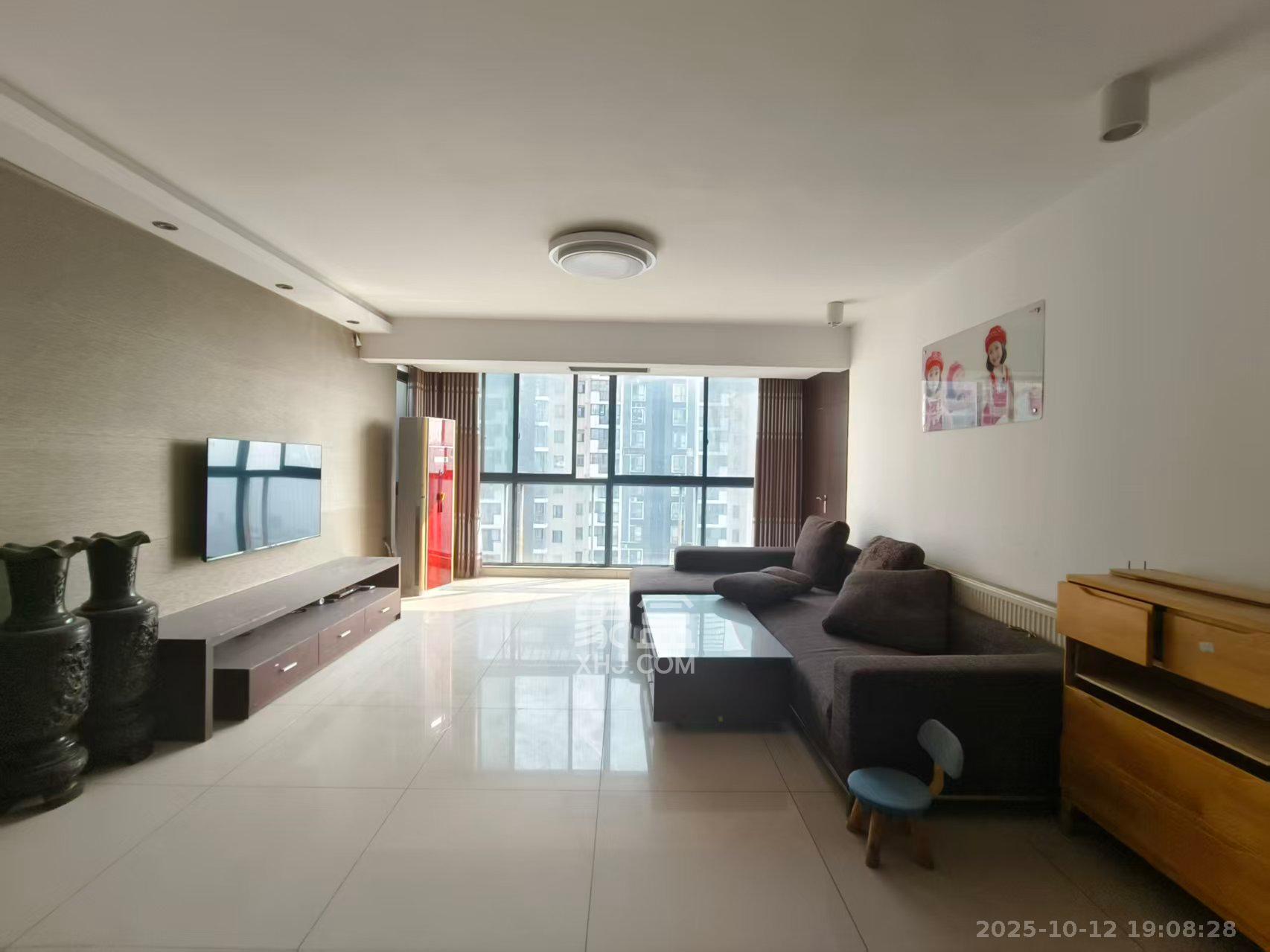 三万英尺 4室2厅1卫 3800.0元/月 三万英尺 4室2厅1卫 3800.0元/月室内图