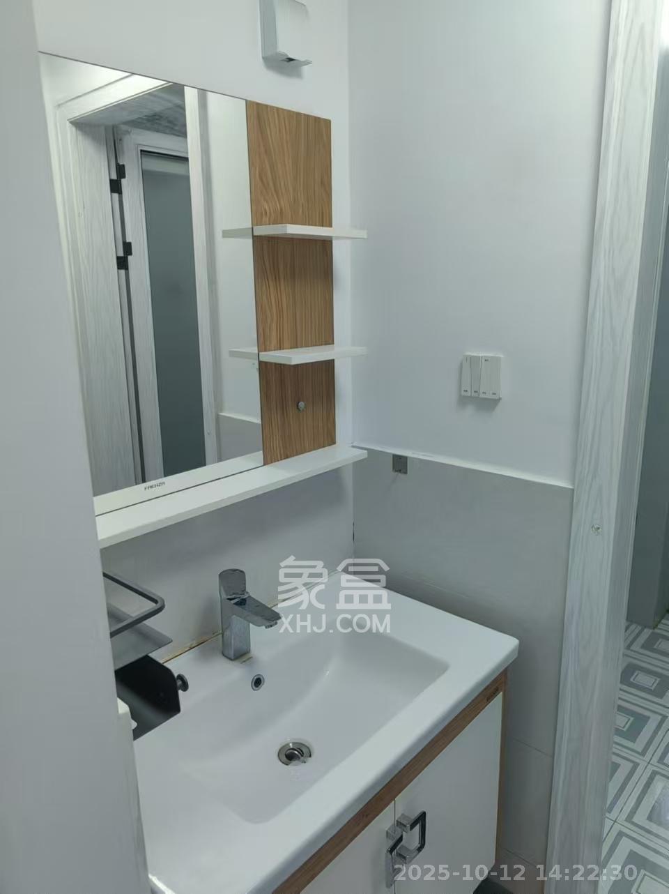 尚鑫海悦(新长海尚海城)  3室2厅1卫    2400.0元/月 尚鑫海悦(新长海尚海城)  3室2厅1卫    2400.0元/月室内图