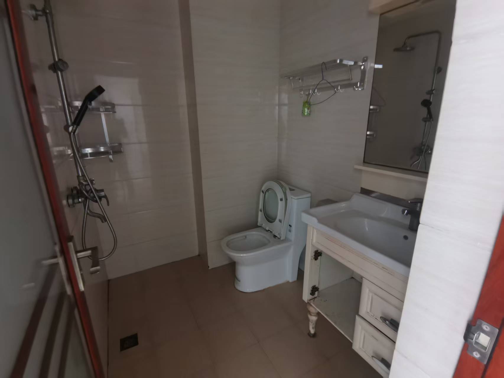 宝泰温泉花园 2室2厅1卫 2100.0元/月 宝泰温泉花园 2室2厅1卫 2100.0元/月室内图