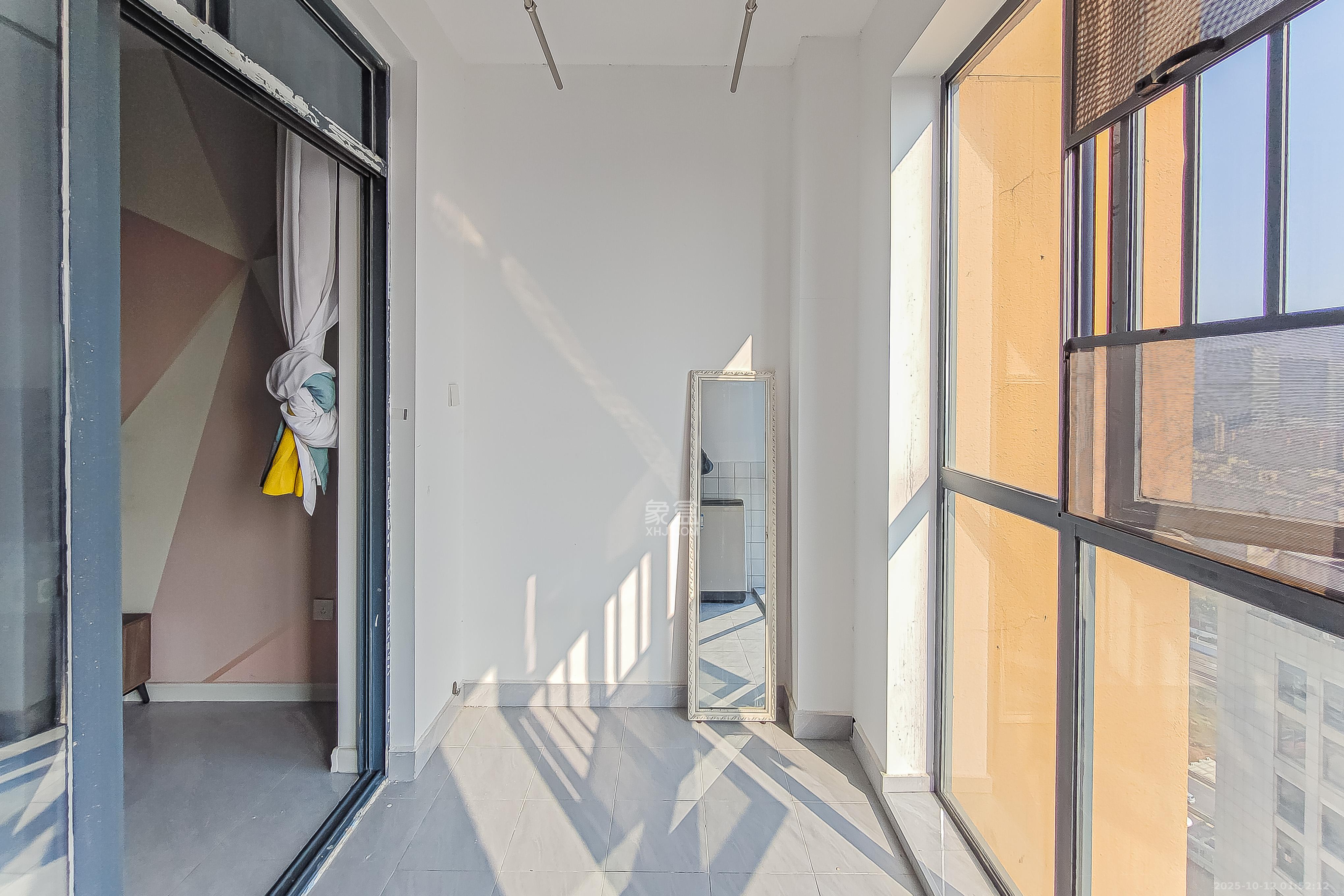 江南华府 3室2厅1卫 85.0万 江南华府 3室2厅1卫 85.0万阳台