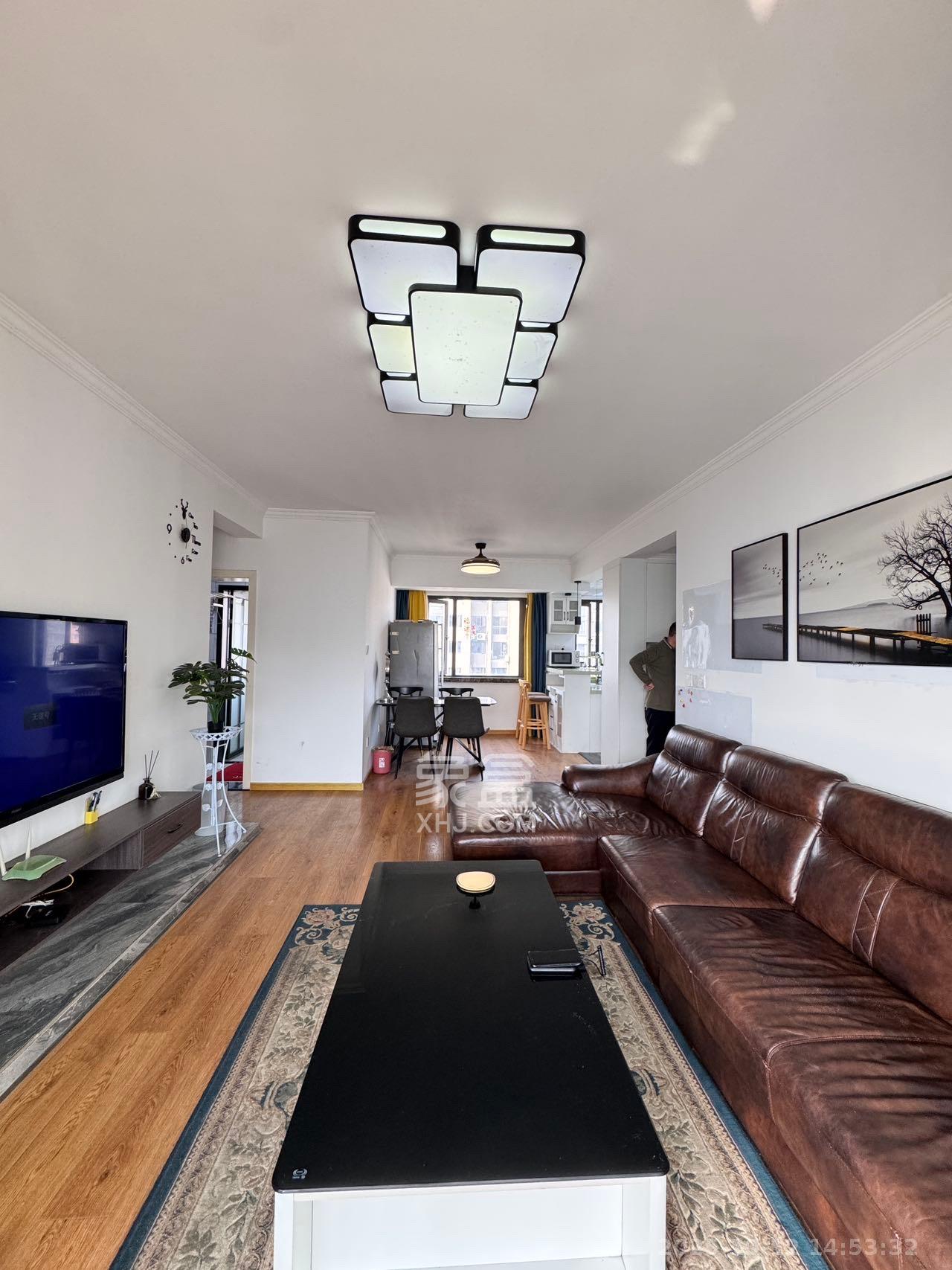 勤诚达境界城  4室2厅2卫    2600.0元/月