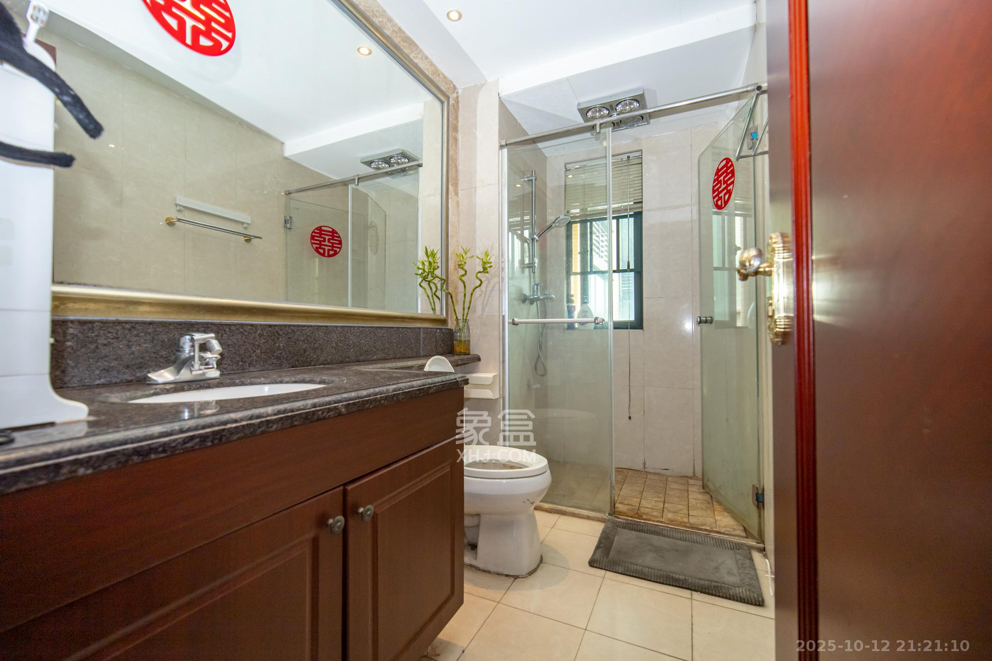 恒大雅苑  3室2厅1卫    119.0万卫生间