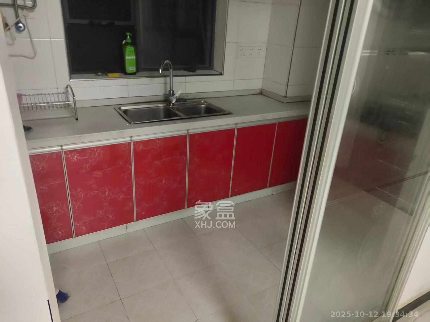 茶山馨苑 2室2厅1卫 1800.0元/月 茶山馨苑 2室2厅1卫 1800.0元/月室内图