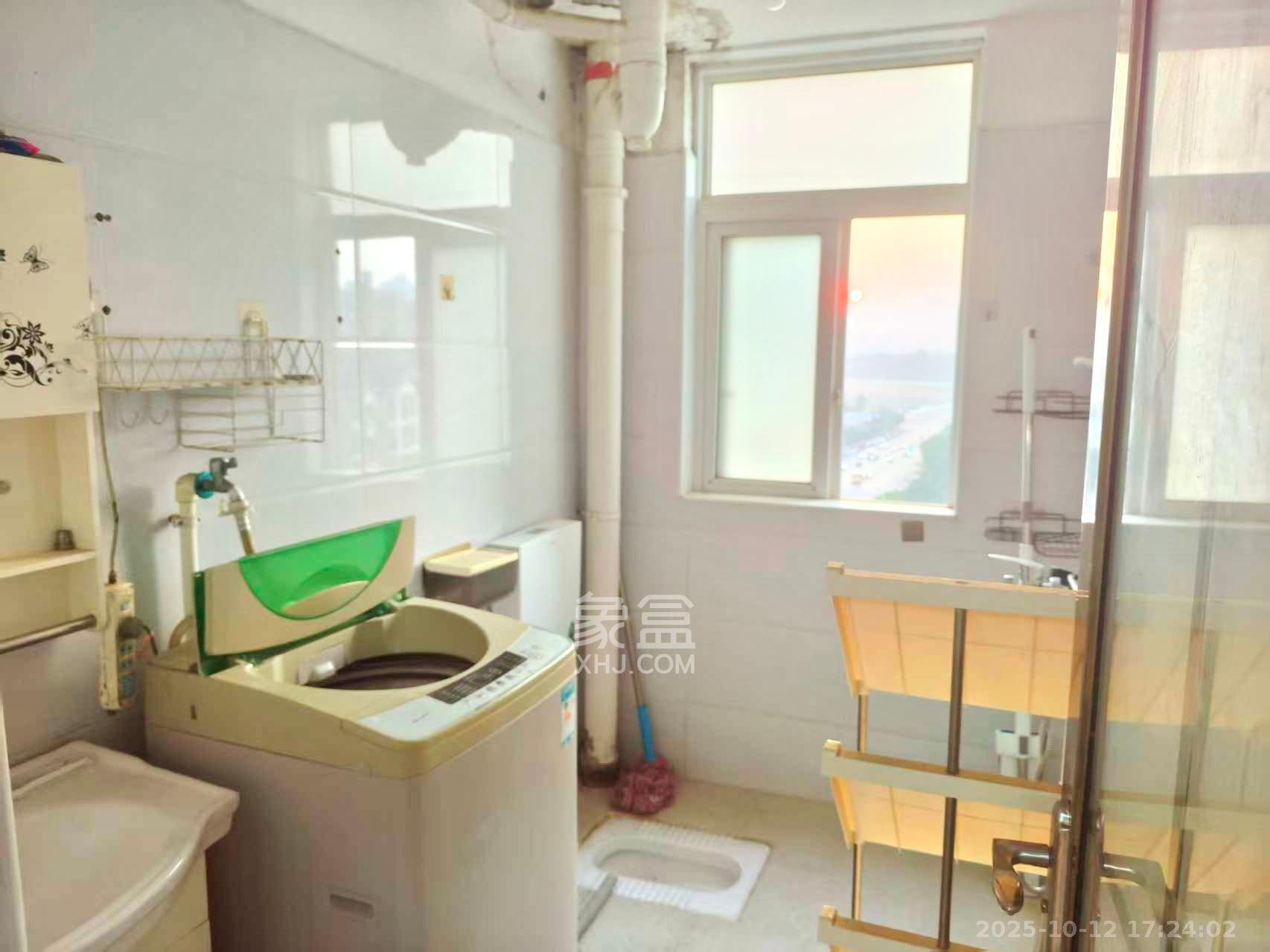 谷山乐园二期  2室2厅1卫    1600.0元/月 谷山乐园二期  2室2厅1卫    1600.0元/月室内图