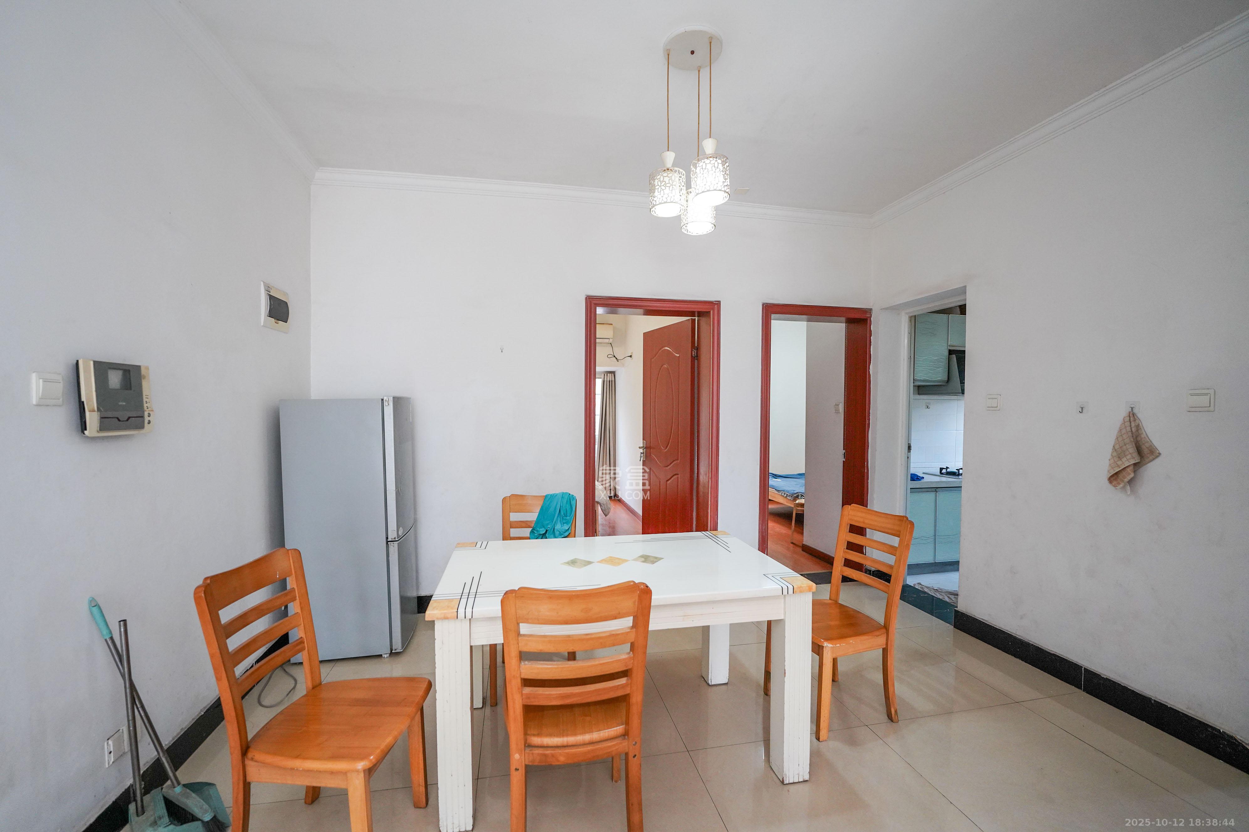 山水印象（愿景想山）  3室2厅1卫    40.0万客厅