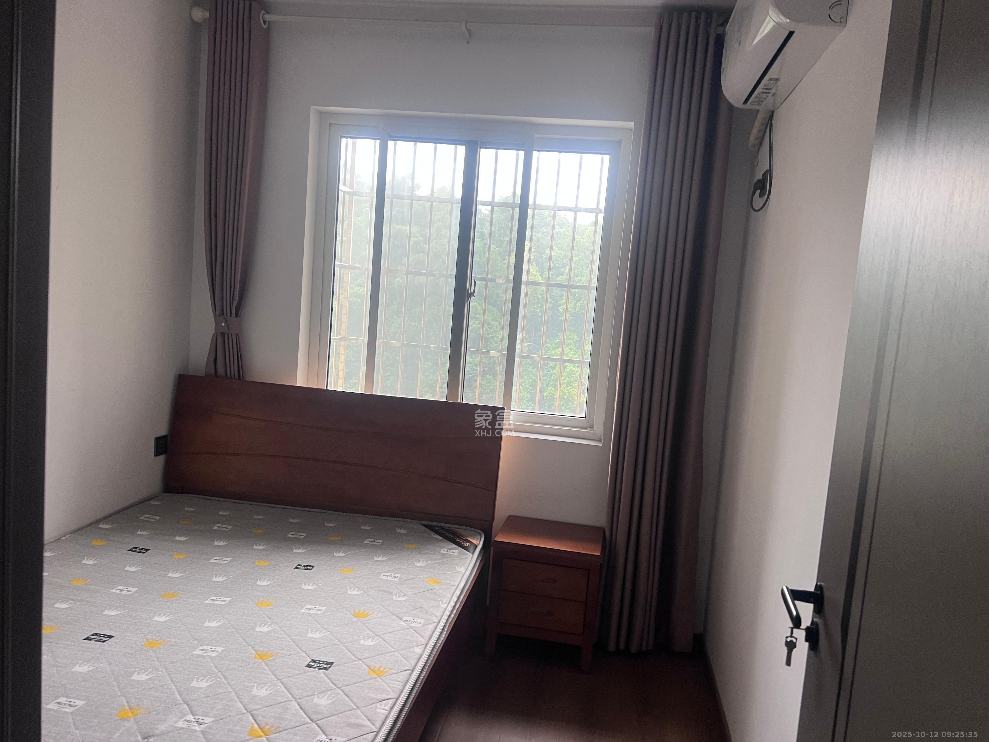 谷山乐园三期  2室2厅1卫    2005.0元/月室内图