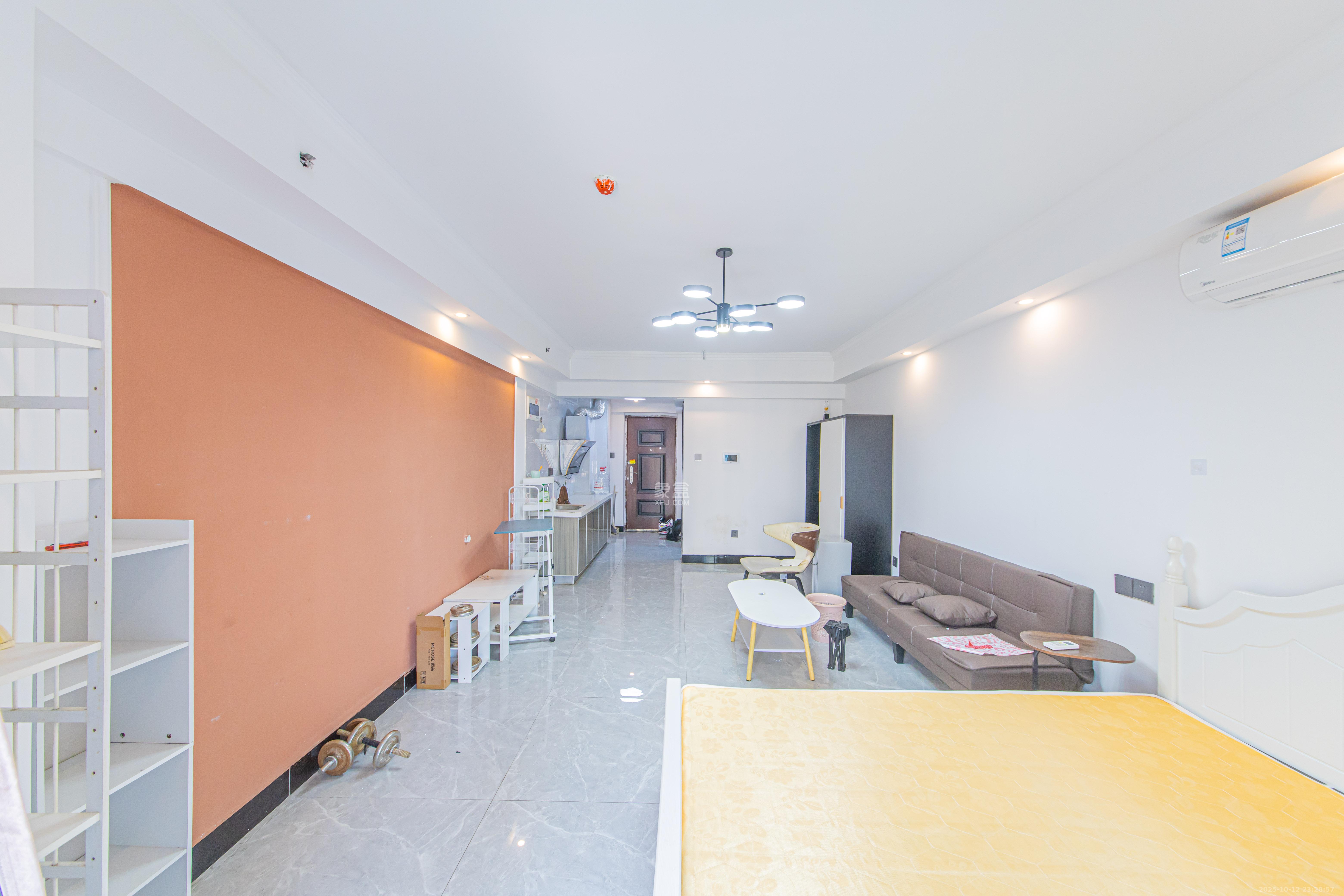 鑫远悦城（鑫远悦时代）  1室1厅1卫    29.0万客厅