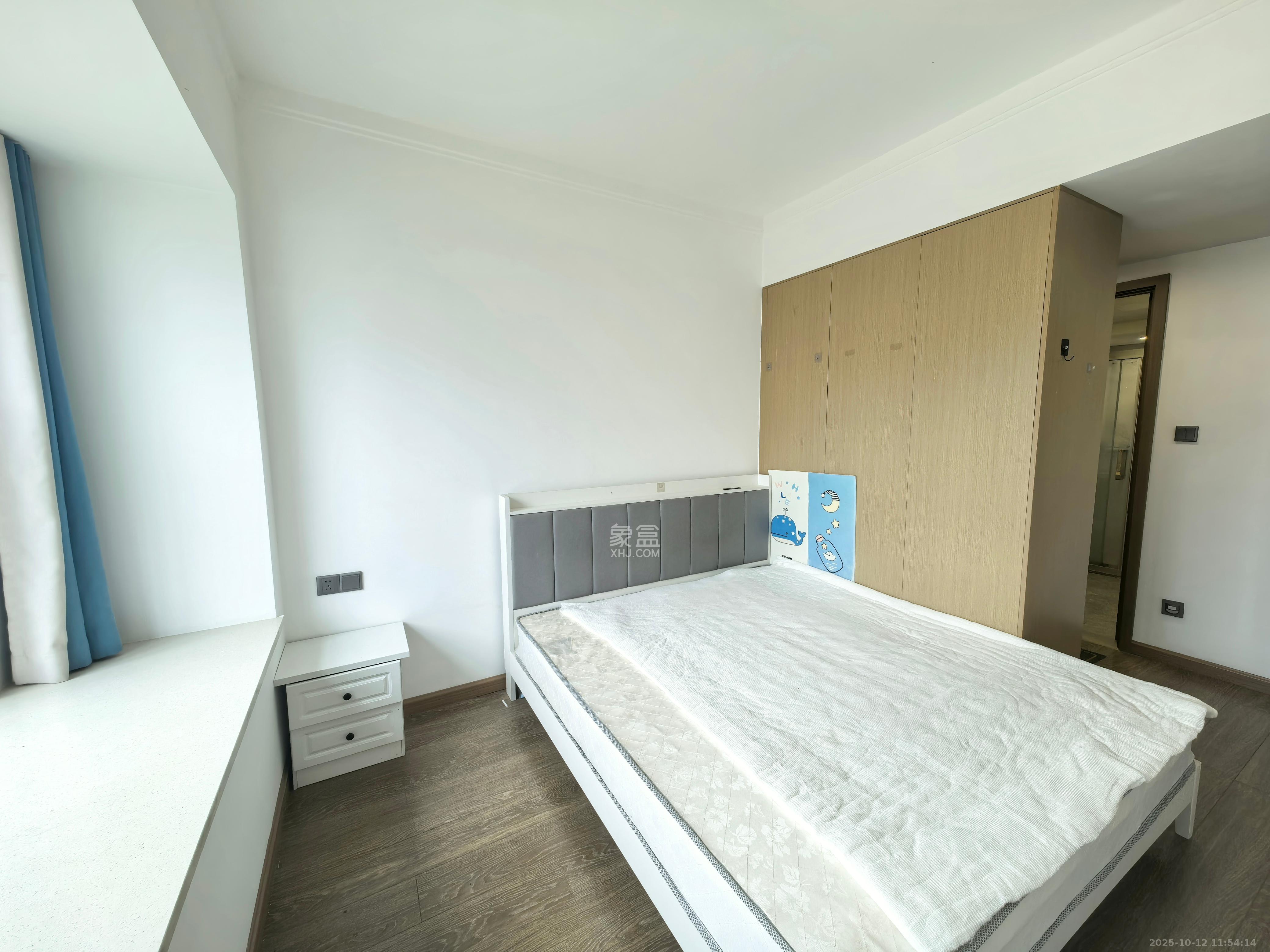 招商华发依云曦城  3室2厅2卫    2300.0元/月 招商华发依云曦城  3室2厅2卫    2300.0元/月室内图