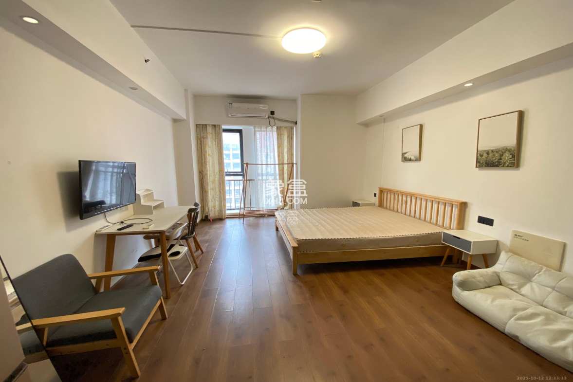 新世界广场 1室1厅1卫 1500.0元/月 新世界广场 1室1厅1卫 1500.0元/月室内图