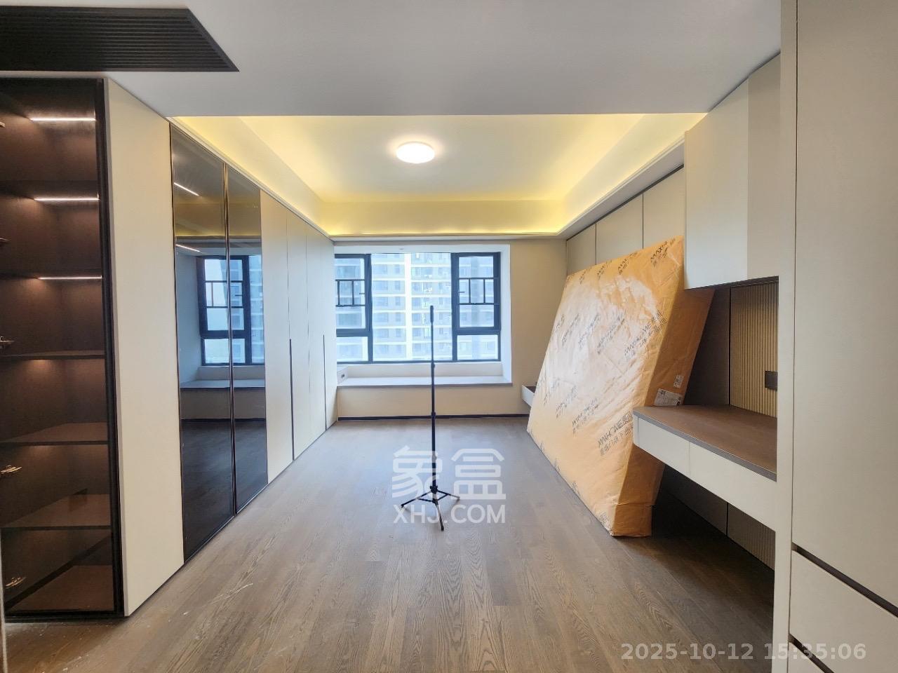 万科森林公园  4室2厅2卫    4000.0元/月 万科森林公园  4室2厅2卫    4000.0元/月室内图