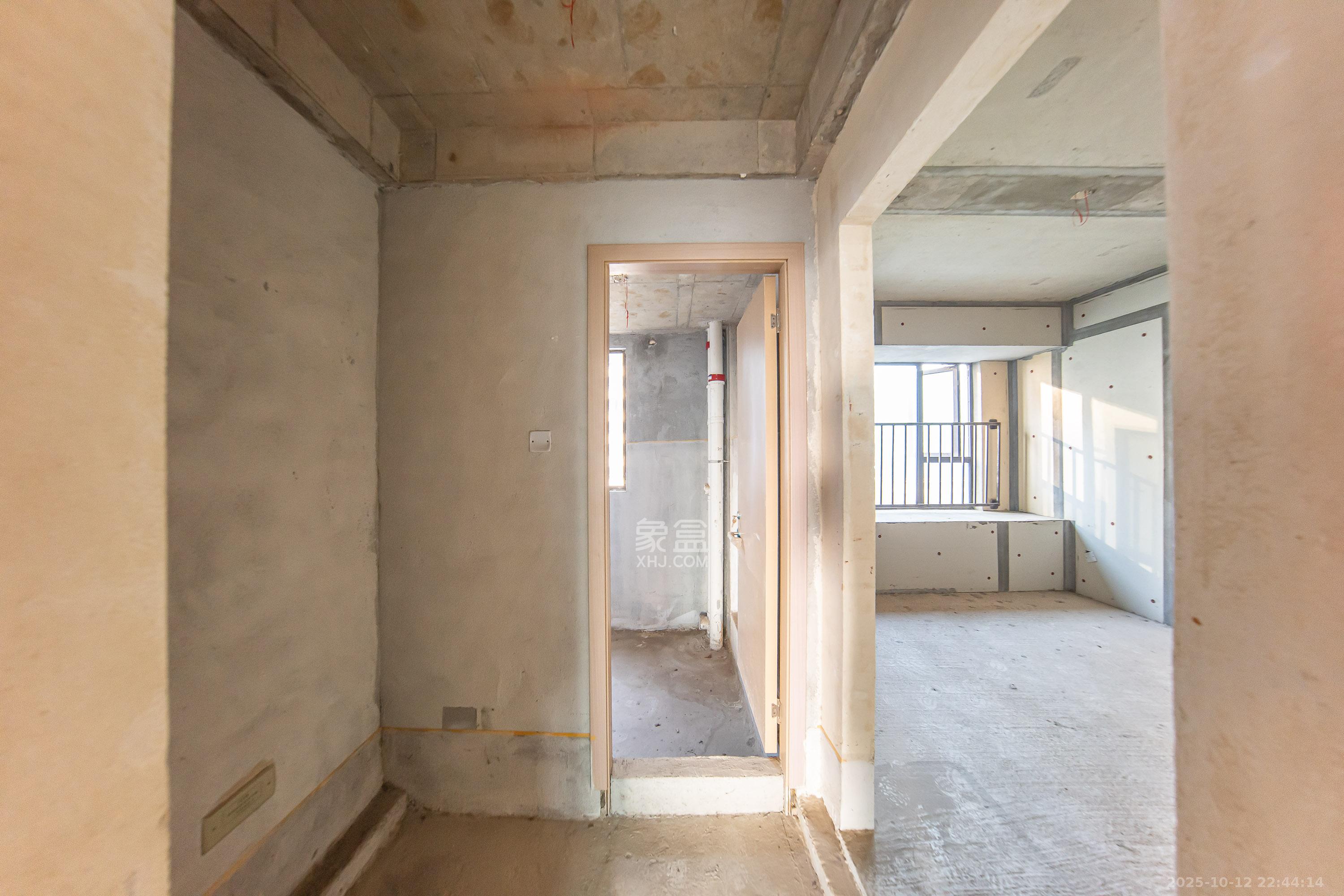 城发恒伟星雅韵(恒伟星辉苑) 4室2厅2卫 170.0万 城发恒伟星雅韵(恒伟星辉苑) 4室2厅2卫 170.0万卫生间