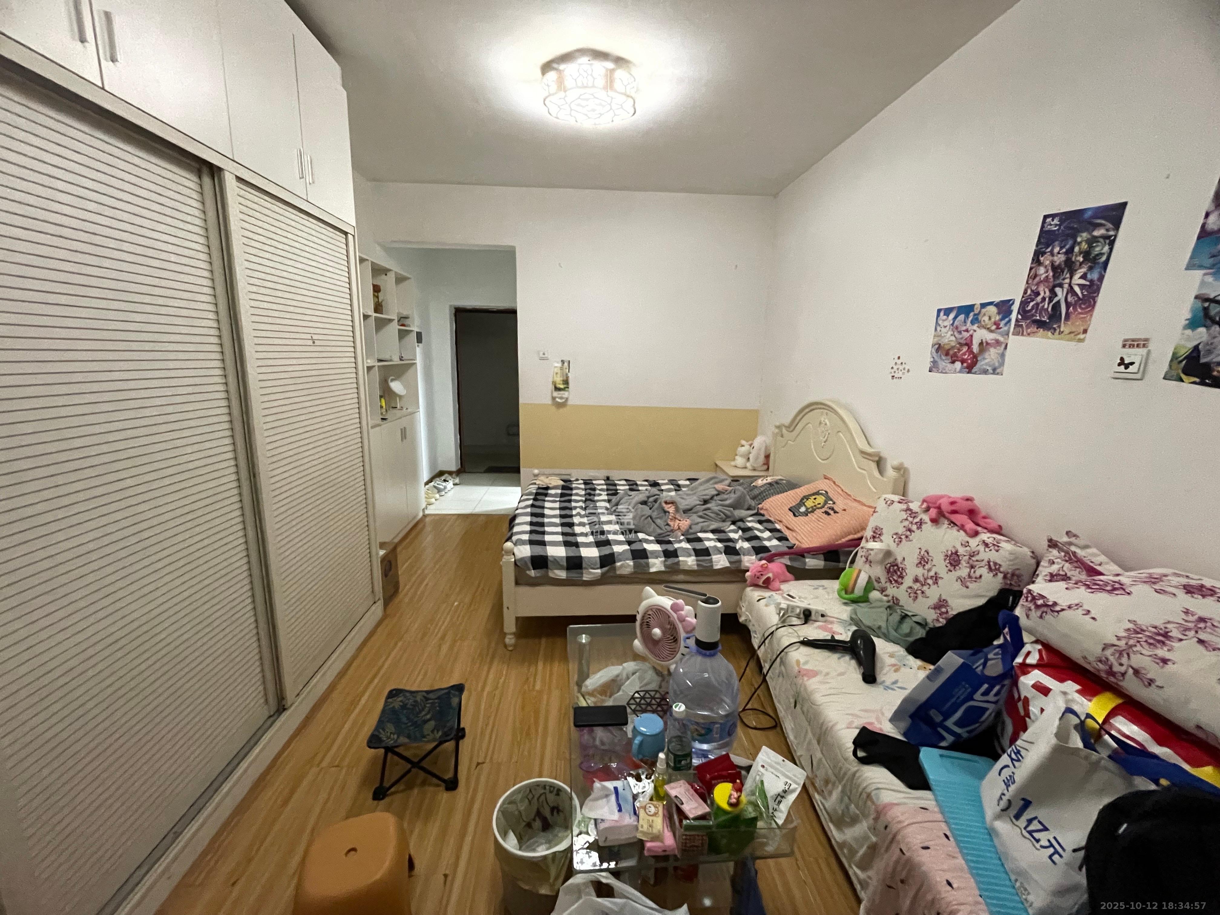 中城丽景香山园 1室1厅1卫 1600.0元/月 中城丽景香山园 1室1厅1卫 1600.0元/月室内图