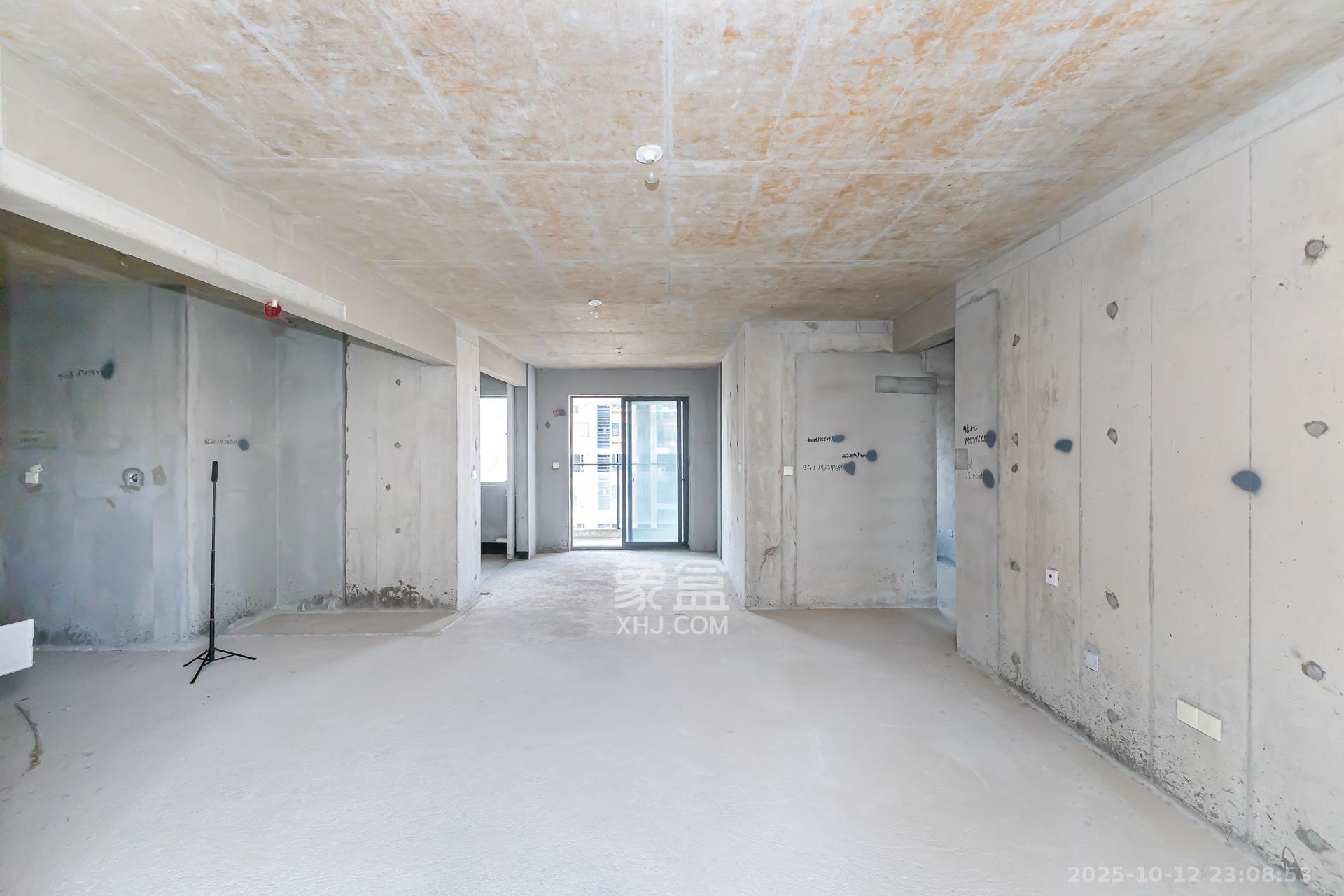 顺舟旺城 4室2厅2卫 96.0万 顺舟旺城 4室2厅2卫 96.0万客厅