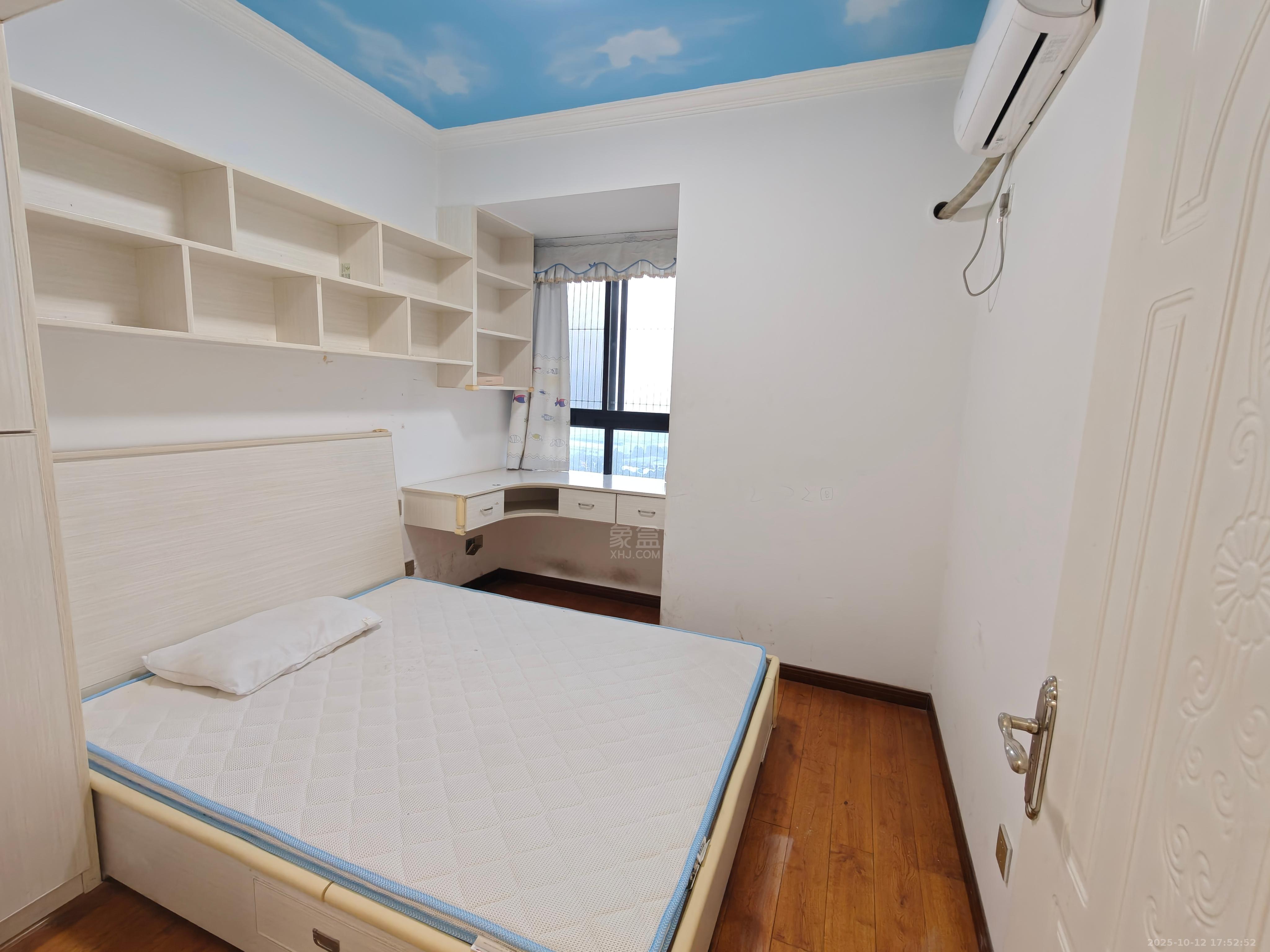 佳兆业金域天下三期  3室2厅2卫    1800.0元/月室内图