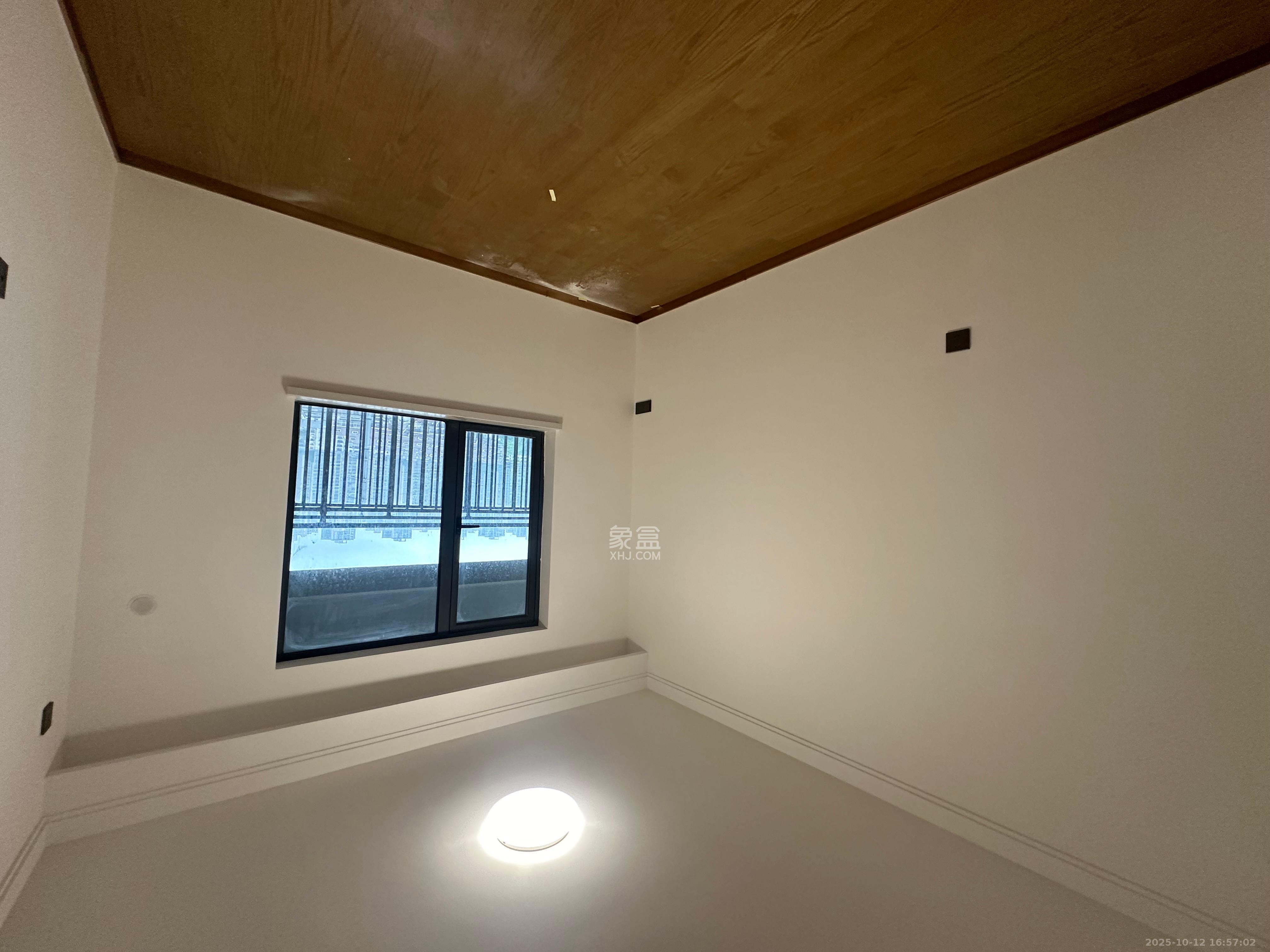 旭辉雨花郡  4室2厅2卫    4000.0元/月 旭辉雨花郡  4室2厅2卫    4000.0元/月室内图