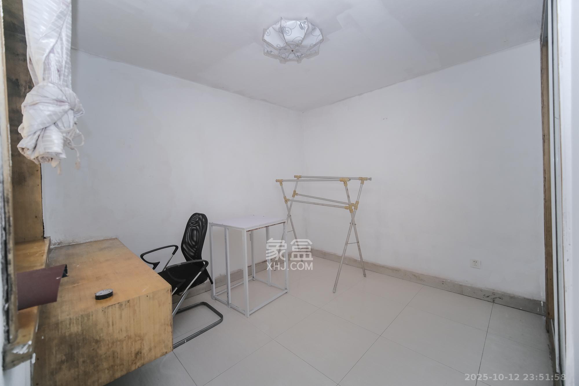 三一街区  1室2厅1卫    88.8万其他