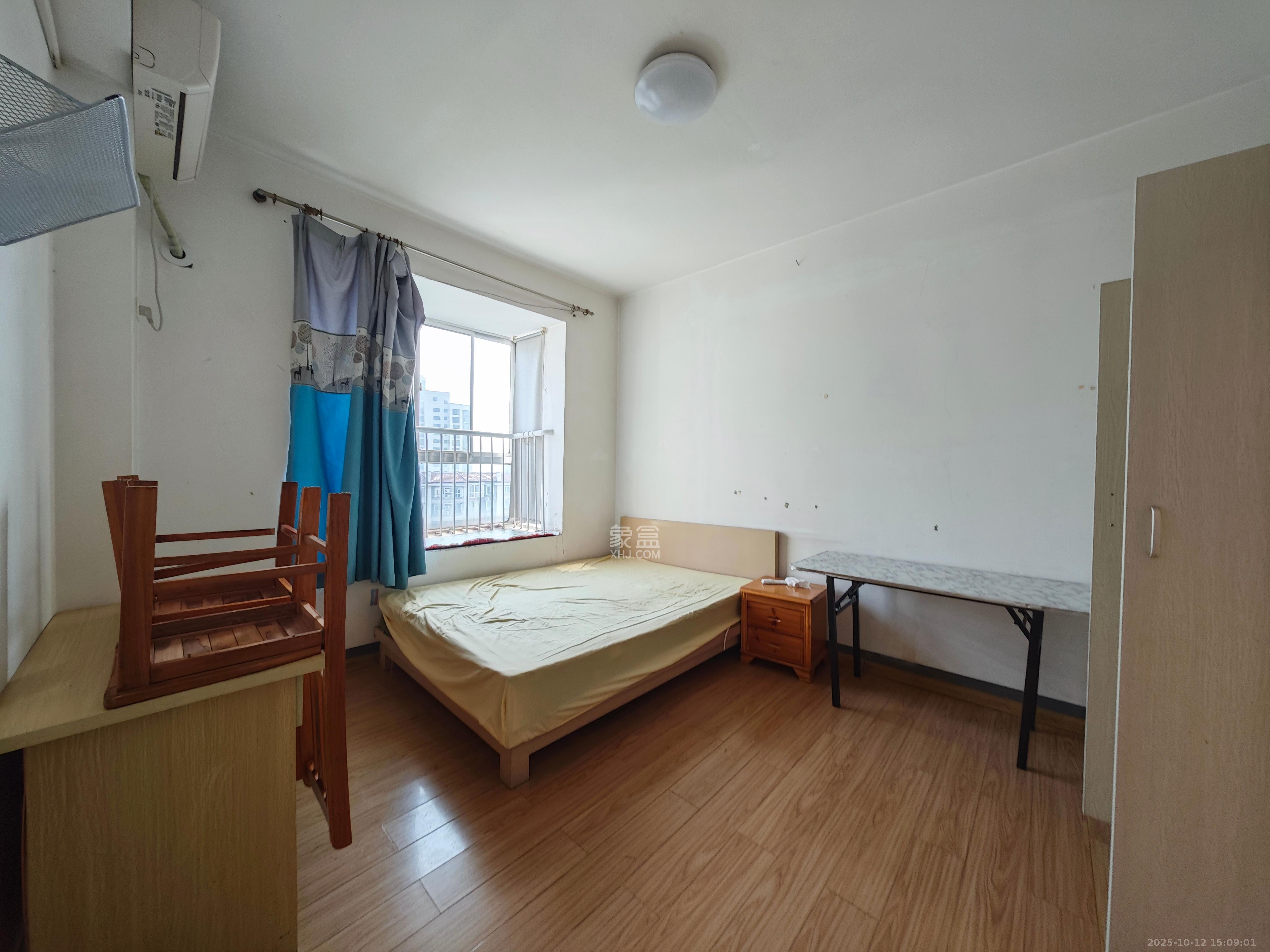 华银园  2室2厅1卫    1500.0元/月 华银园  2室2厅1卫    1500.0元/月室内图