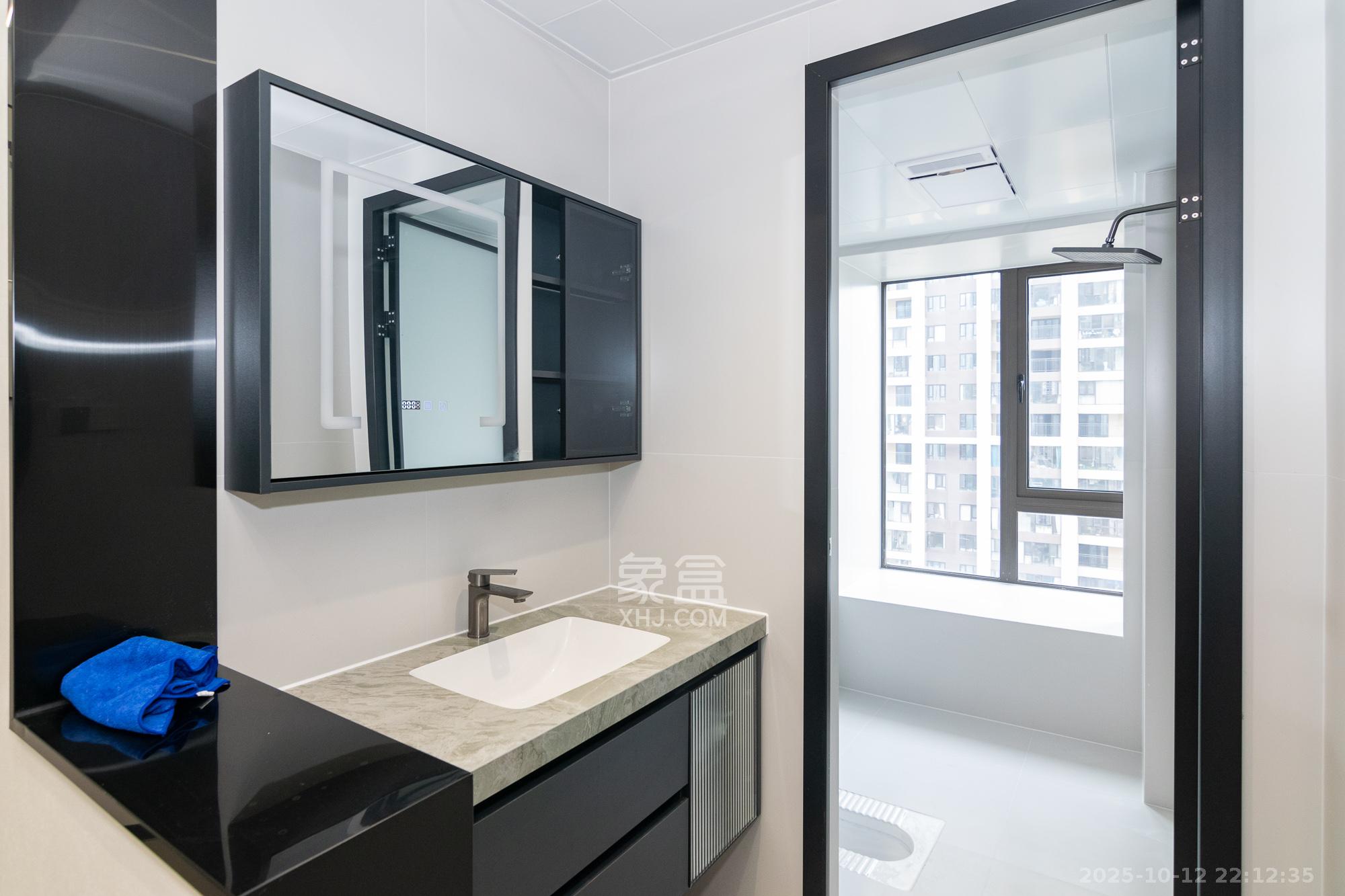 润和雅郡（润和紫郡六期）  4室2厅2卫    139.8万卫生间