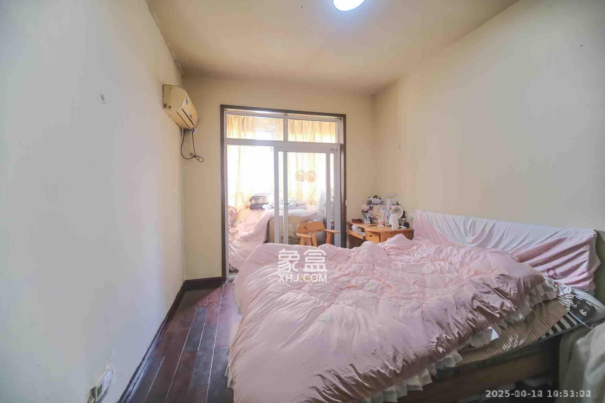 万丽景园 1室2厅1卫 1500.0元/月 万丽景园 1室2厅1卫 1500.0元/月室内图