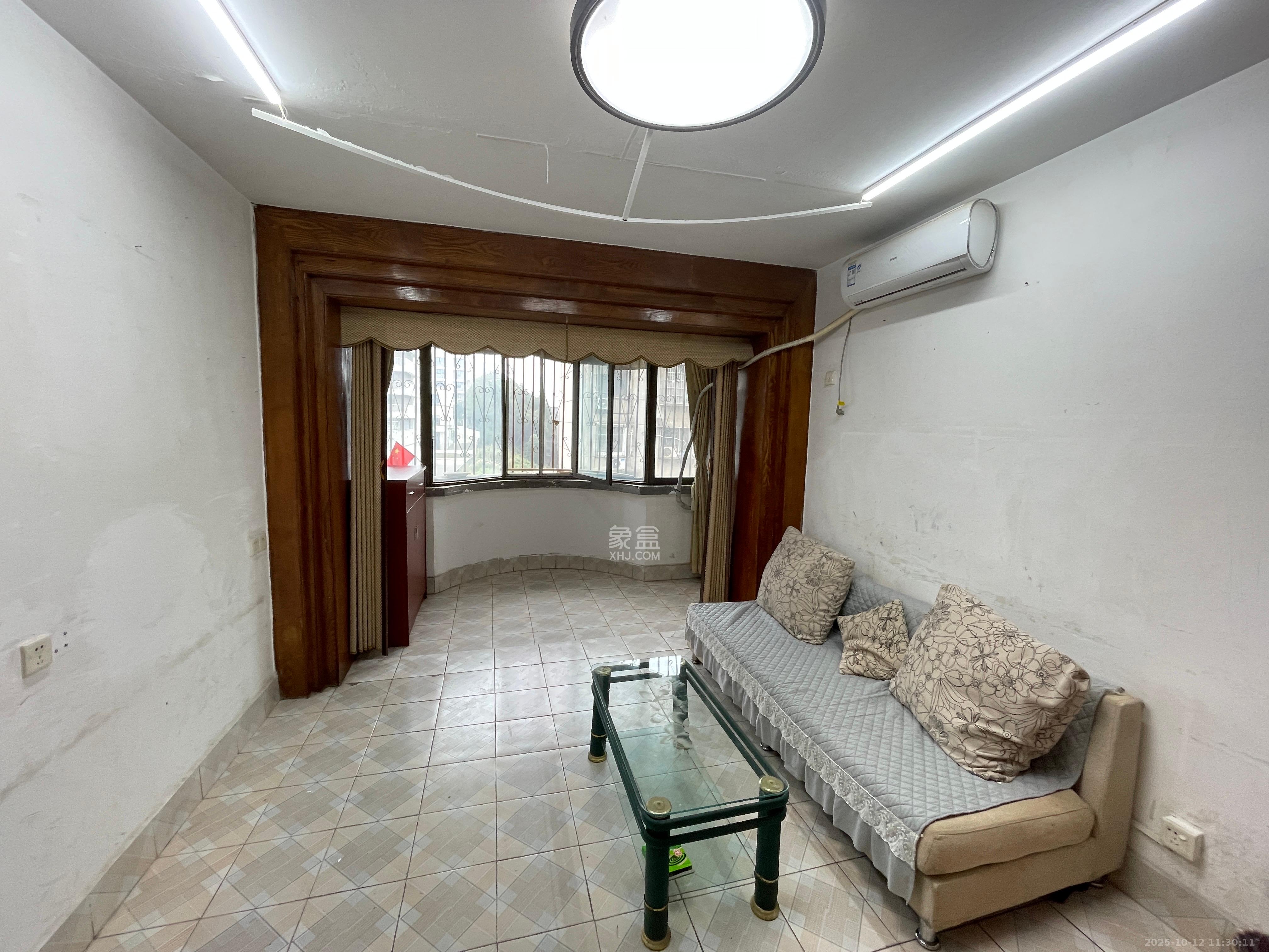 英才园三片  2室1厅1卫    1700.0元/月