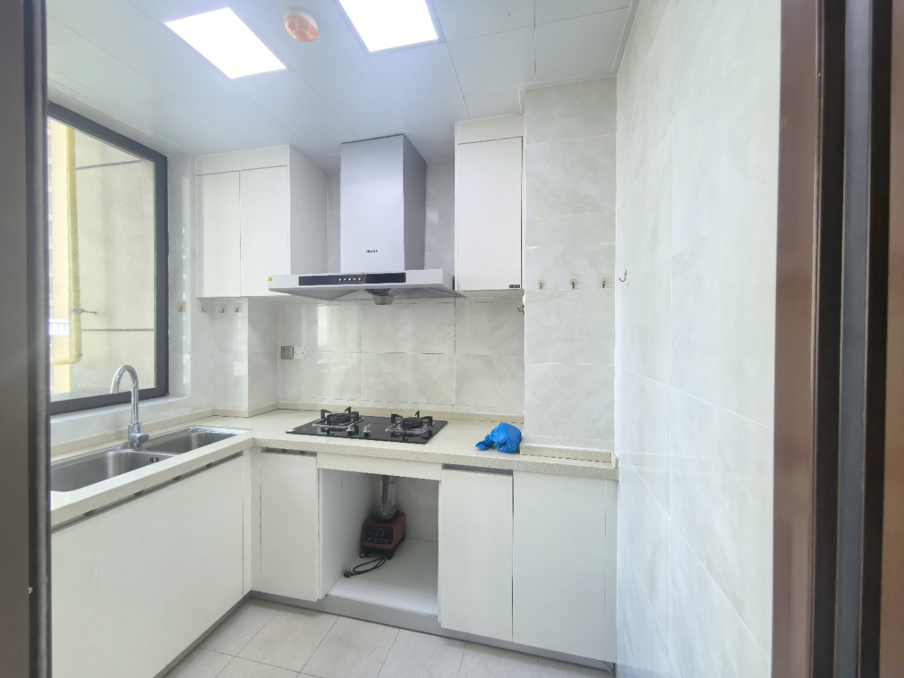 星华海岸城三期  3室2厅2卫    155.0万室内图