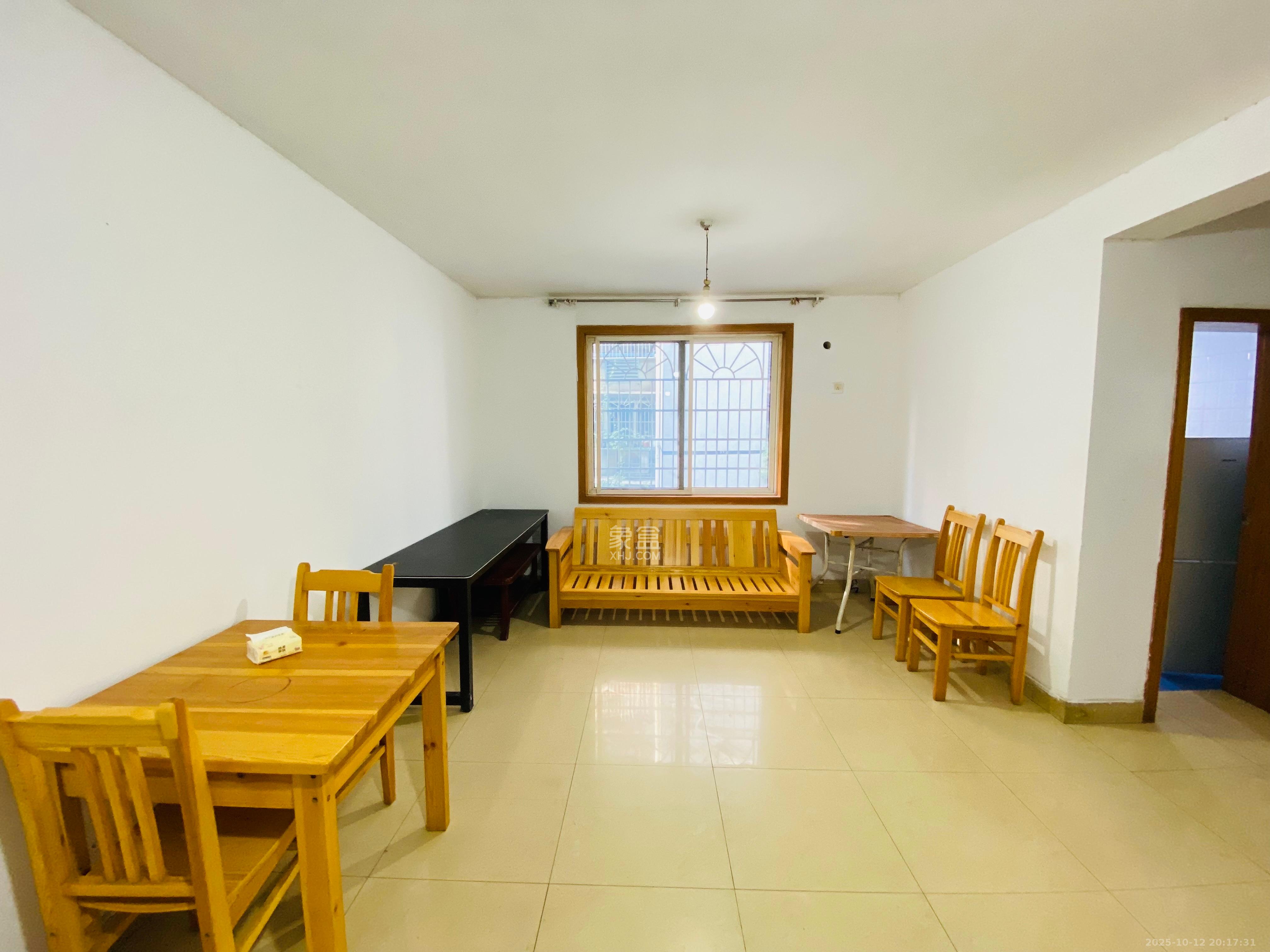 楚湘公寓  2室1厅1卫    1900.0元/月室内图