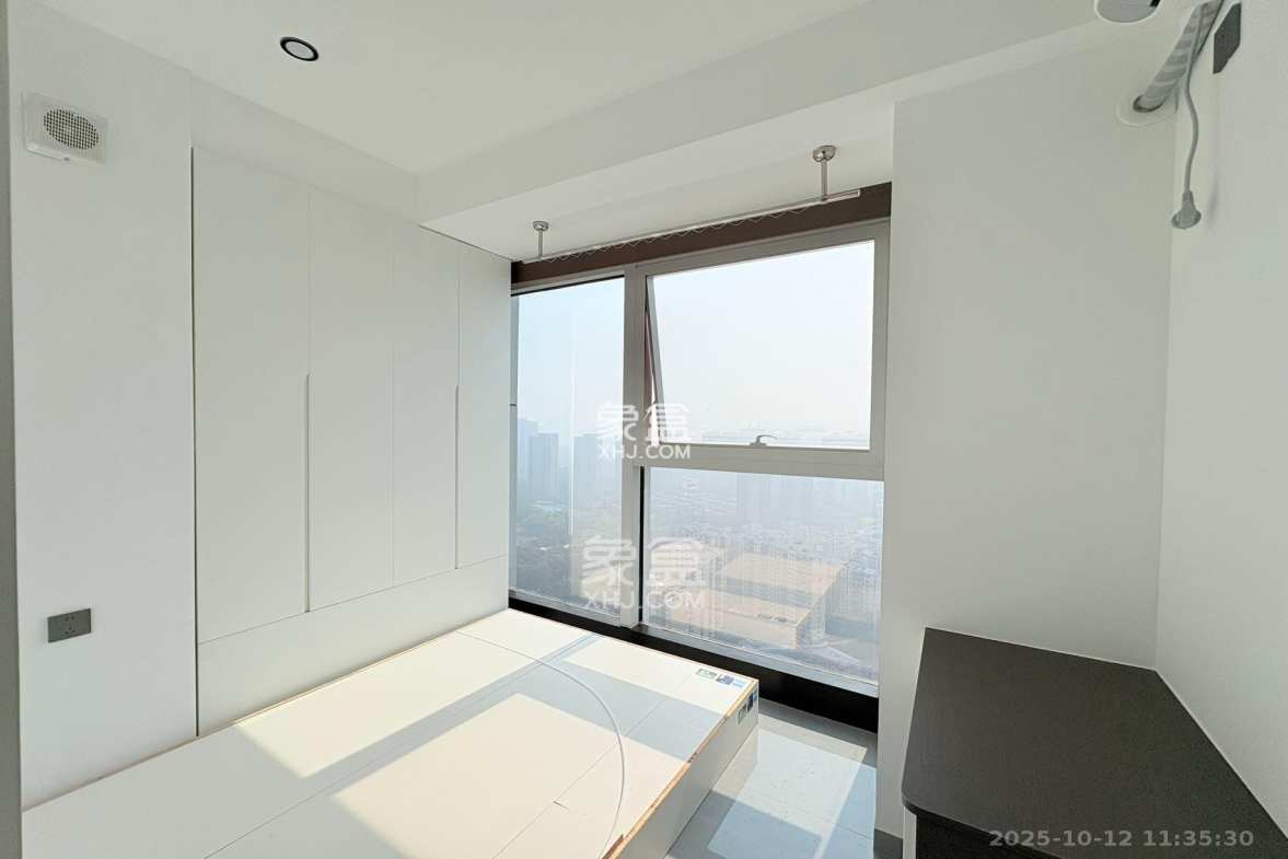 恒大誉府(融誉商业中心)  2室1厅1卫    2300.0元/月 恒大誉府(融誉商业中心)  2室1厅1卫    2300.0元/月室内图