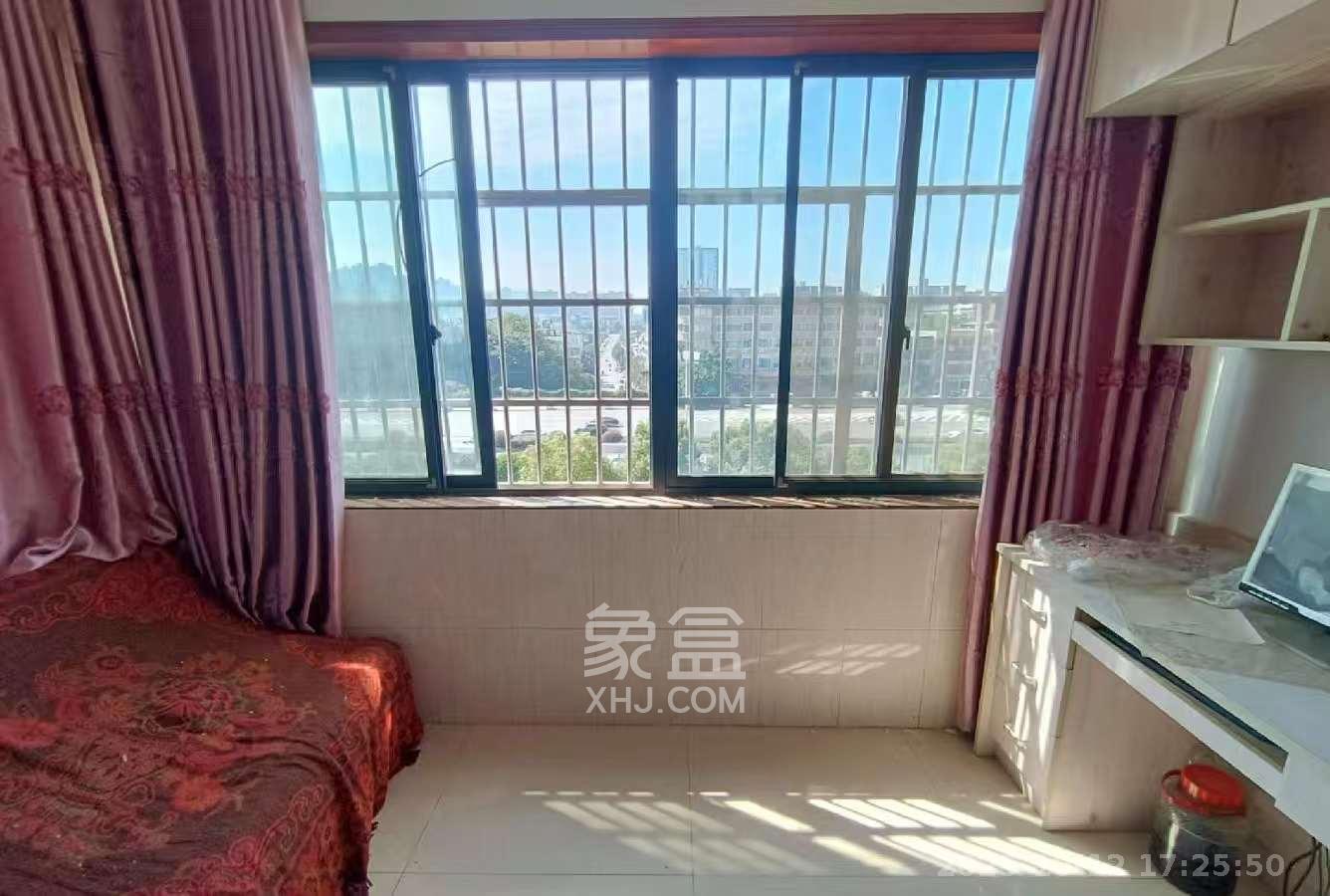 诚兴园  2室2厅1卫    2000.0元/月室内图