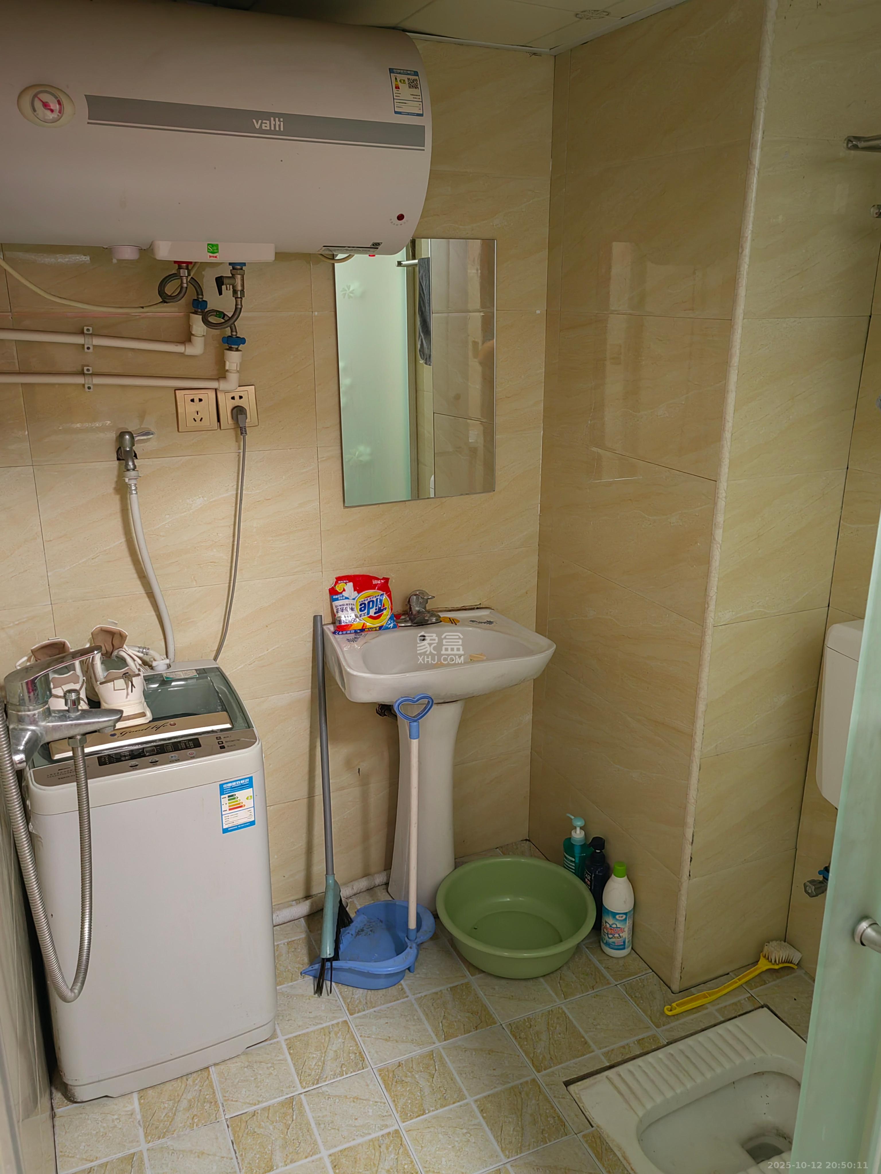 中欣楚天雅郡  1室1厅1卫    1100.0元/月室内图