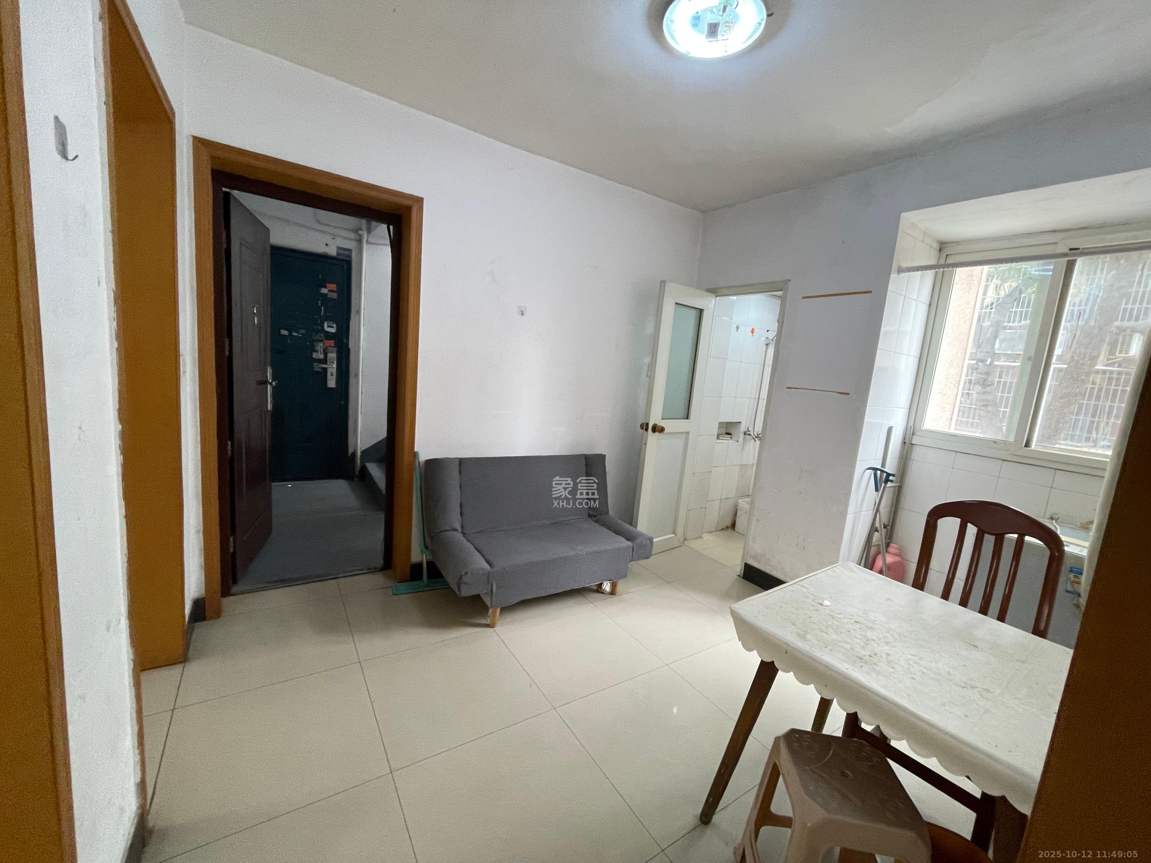 荷叶塘社区（雨花区）  1室0厅0卫    1300.0元/月