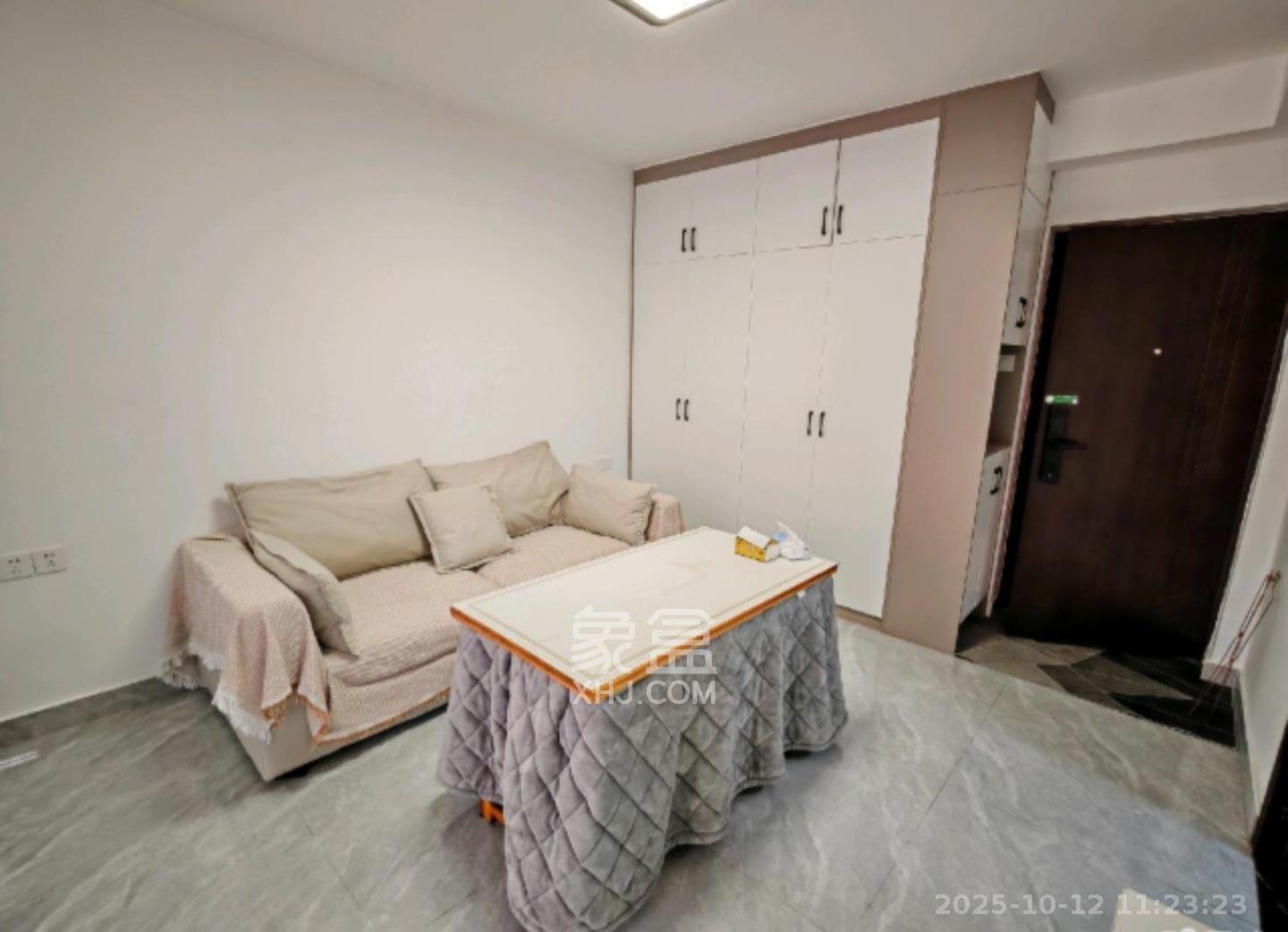 鑫远揽悦（鑫远和城三期）  1室1厅1卫    1600.0元/月室内图