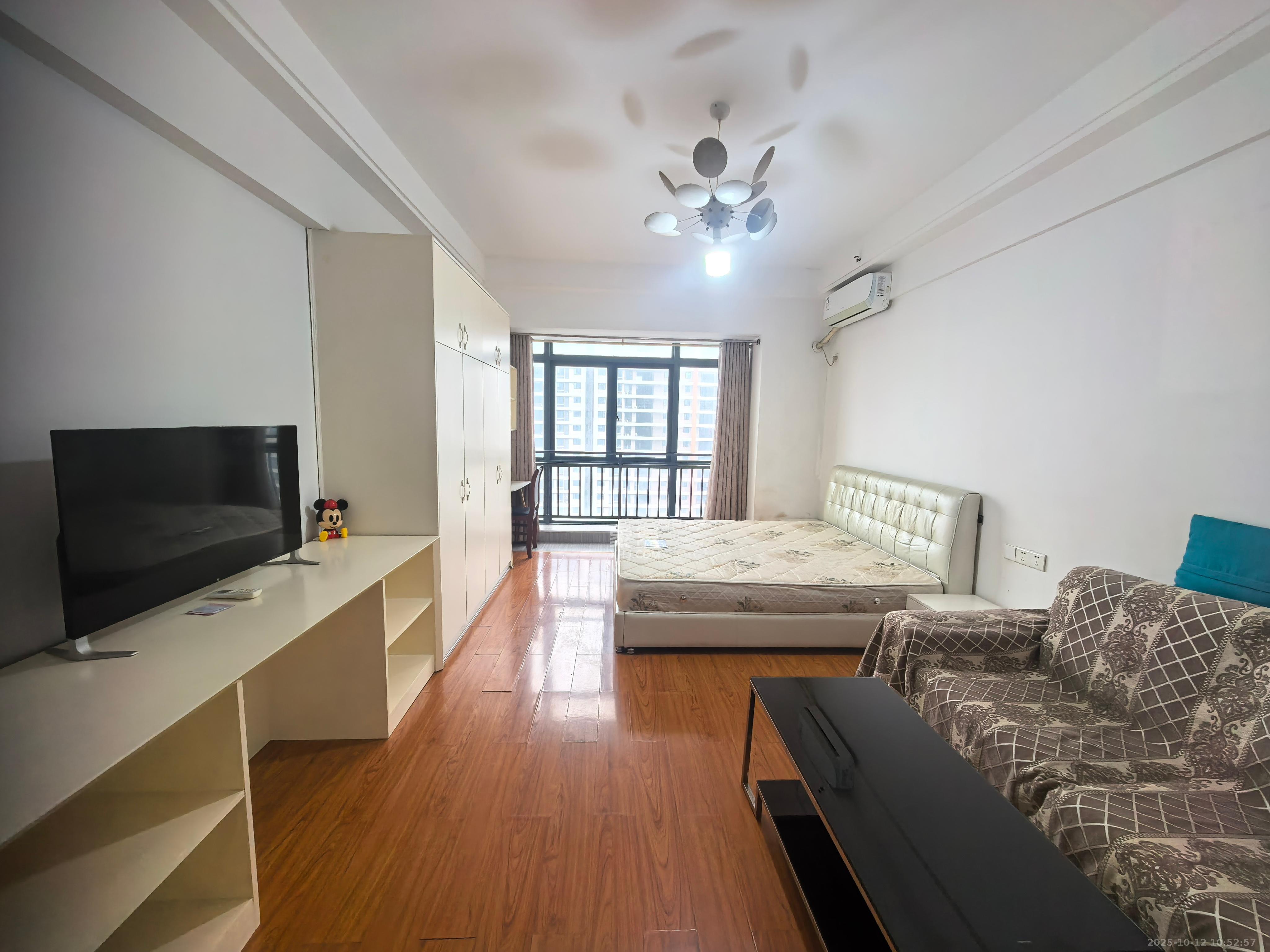 方略城市广场  1室1厅1卫    1400.0元/月室内图