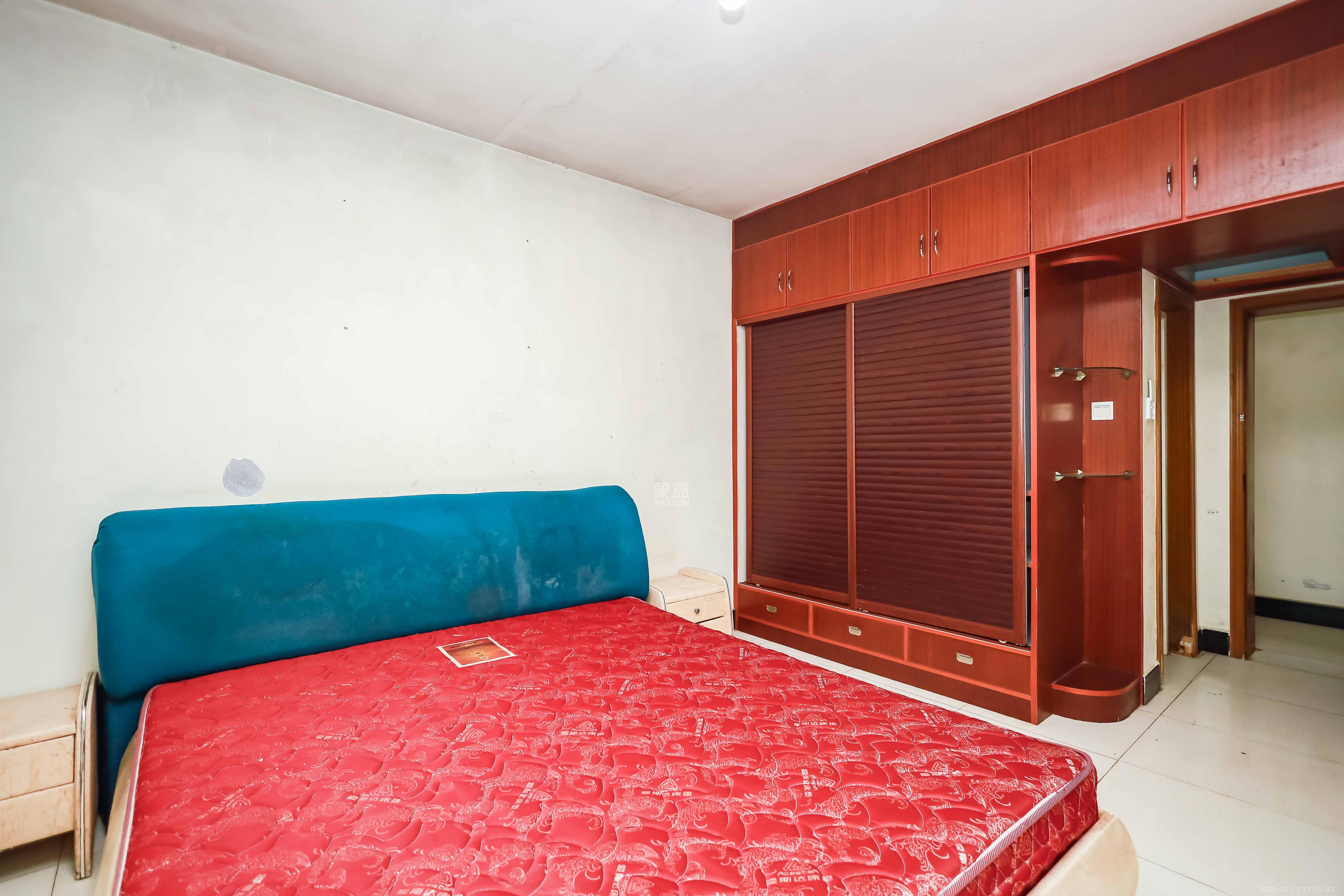 静园山庄  2室2厅1卫    50.0万 静园山庄  2室2厅1卫    50.0万卧室