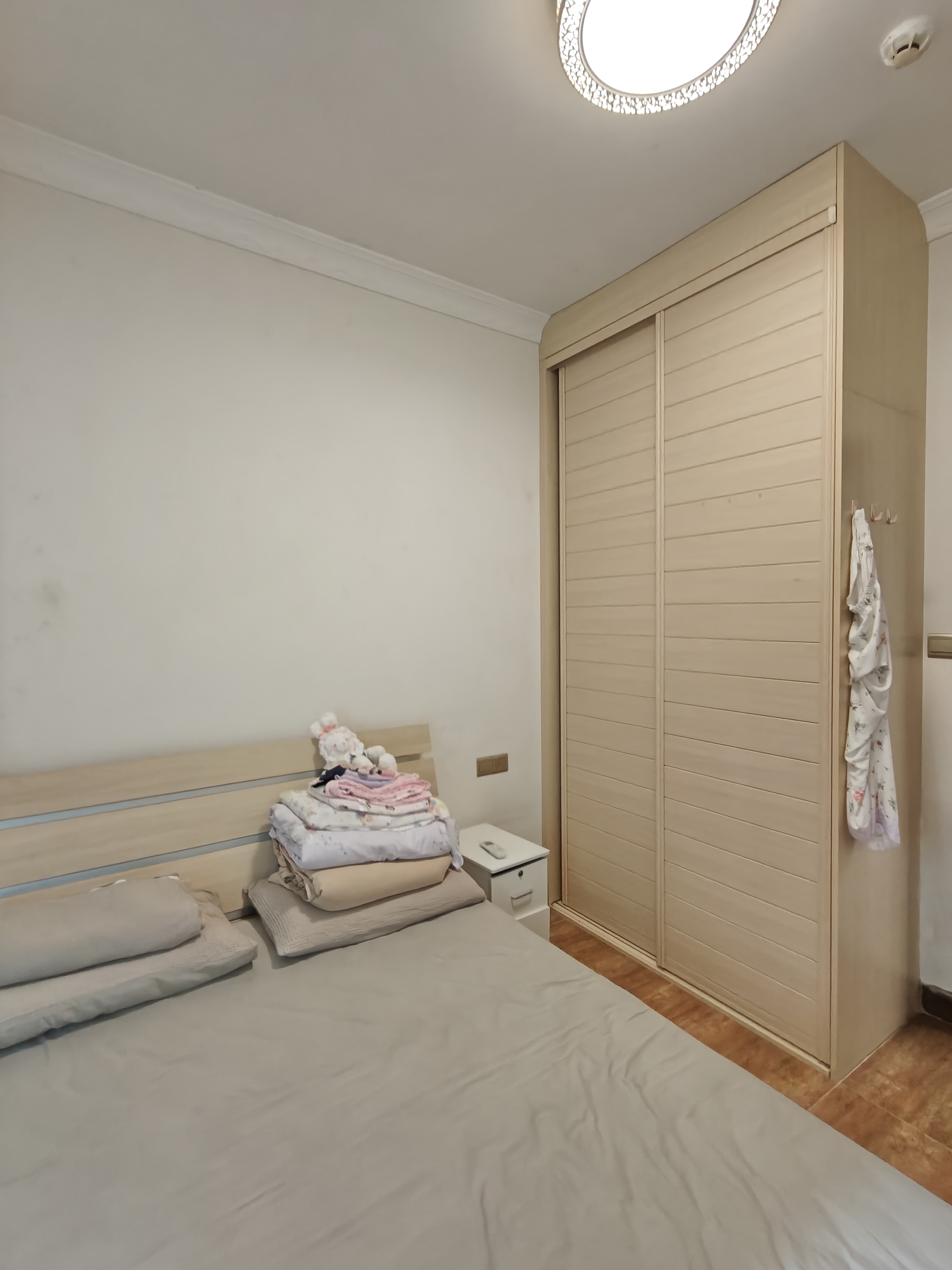 新城吾悦广场 3室2厅2卫 175.0万 新城吾悦广场 3室2厅2卫 175.0万卧室