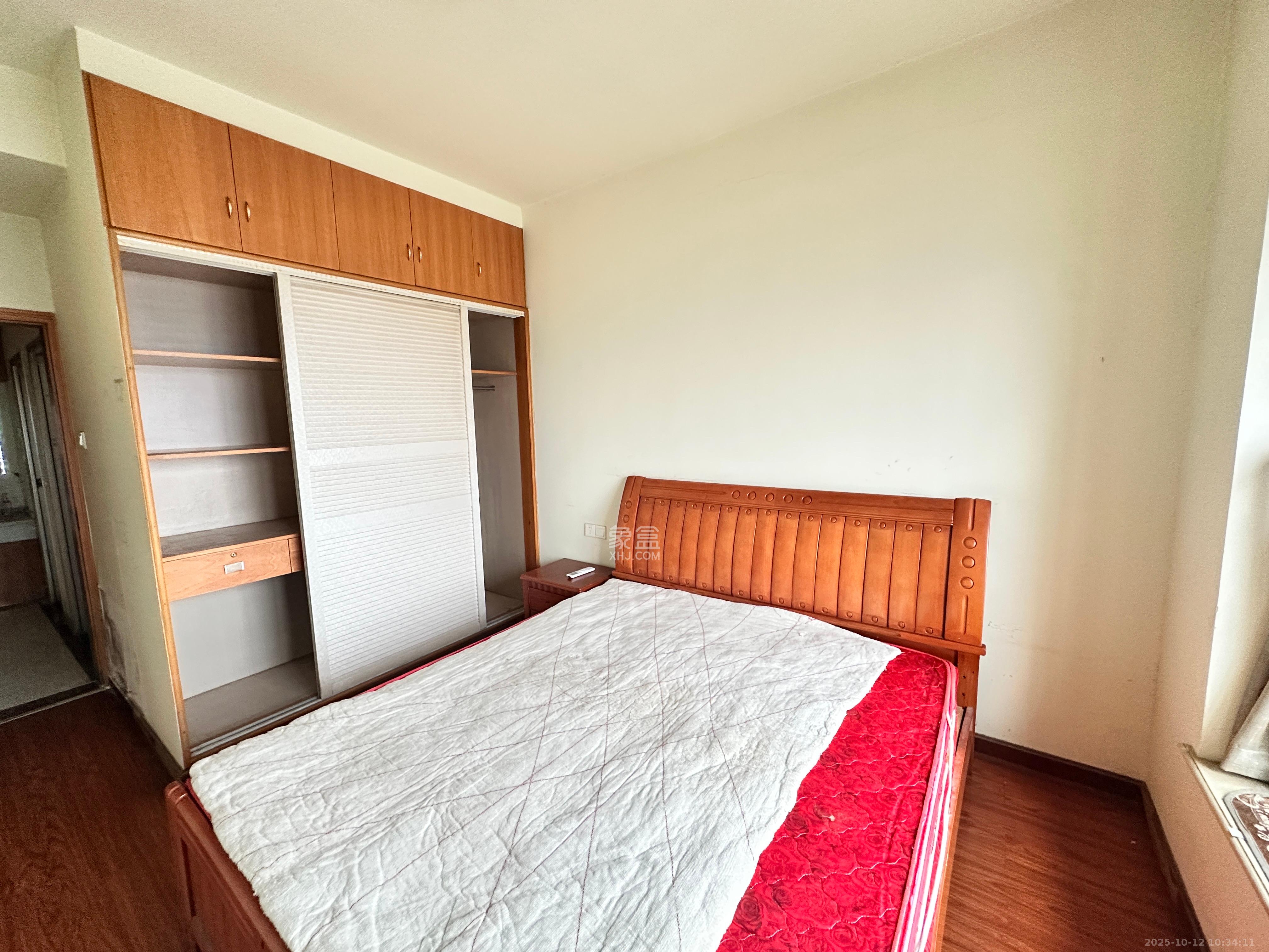 高升金典  1室1厅1卫    1700.0元/月室内图