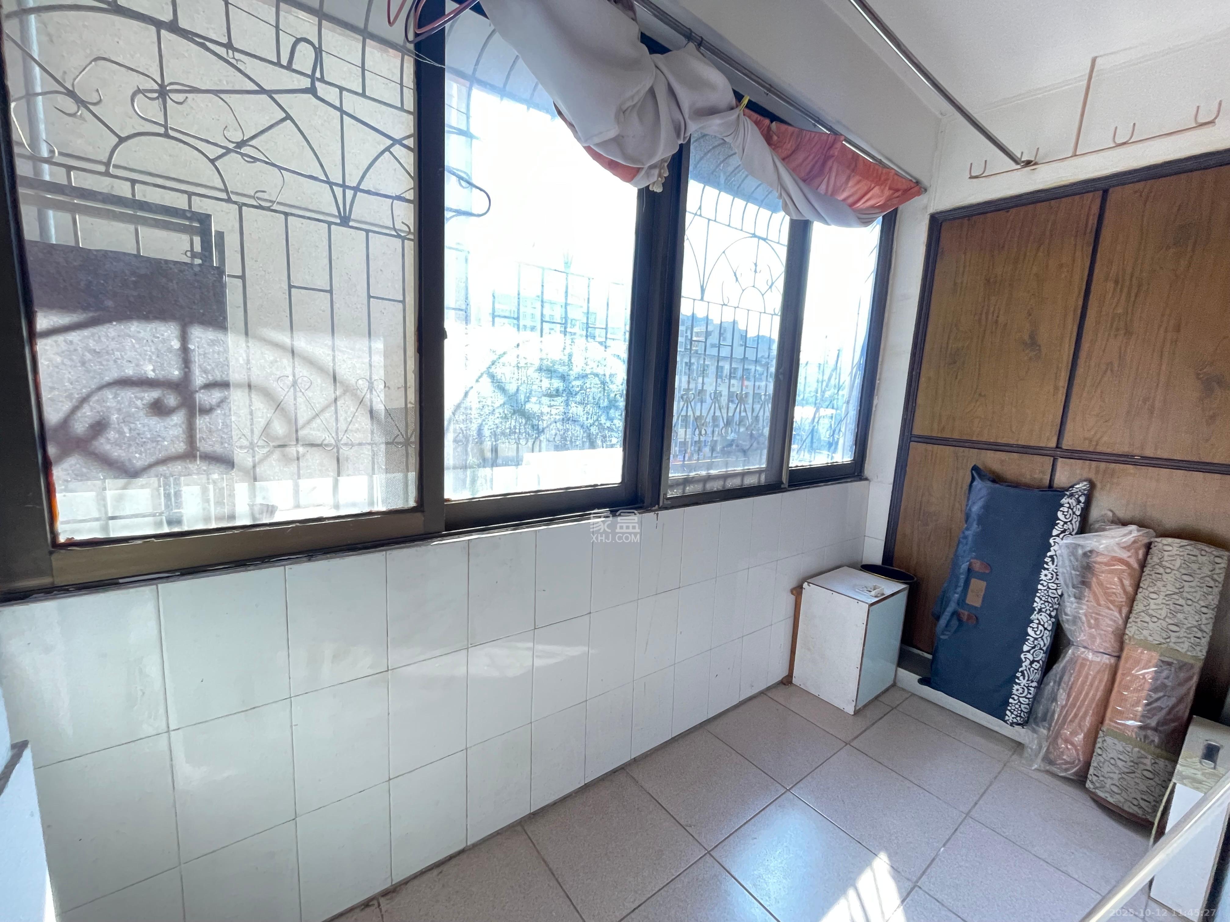 阿弥岭一二片 2室1厅1卫 1100.0元/月 阿弥岭一二片 2室1厅1卫 1100.0元/月室内图