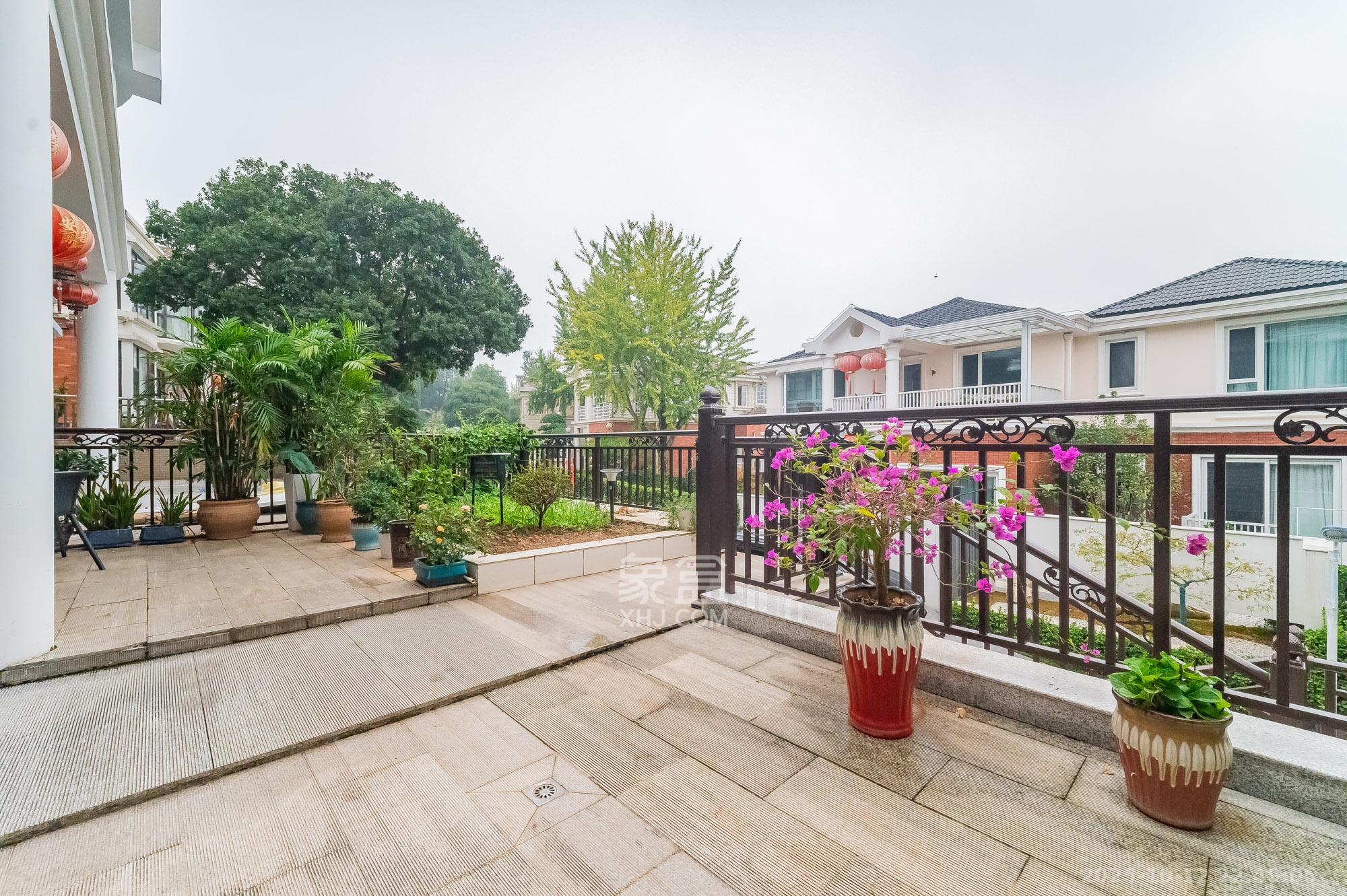 山水芙蓉国际新城  5室2厅2卫    490.0万 山水芙蓉国际新城  5室2厅2卫    490.0万其他