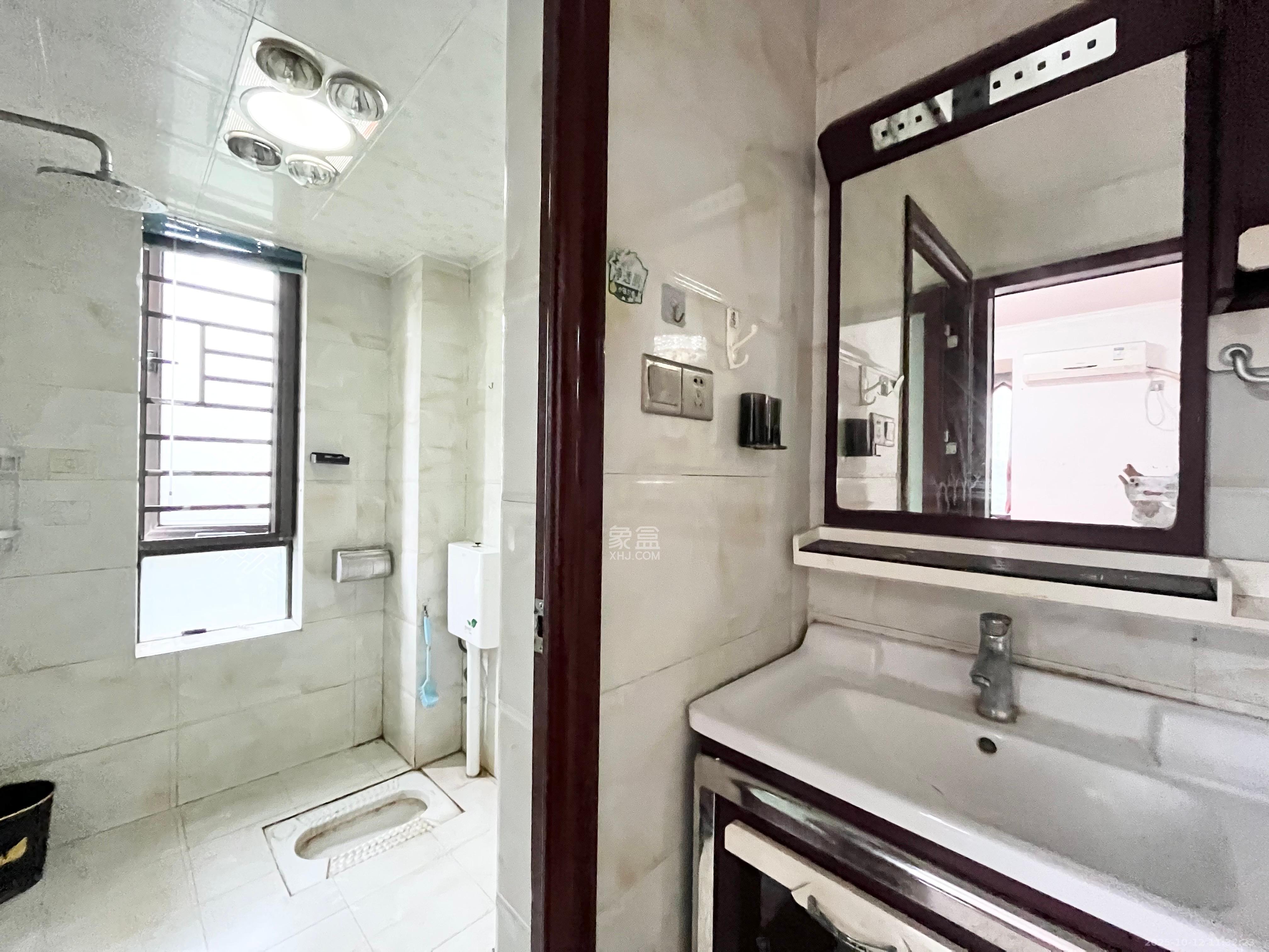 保利麓谷林语F区 4室2厅2卫 2600.0元/月 保利麓谷林语F区 4室2厅2卫 2600.0元/月室内图