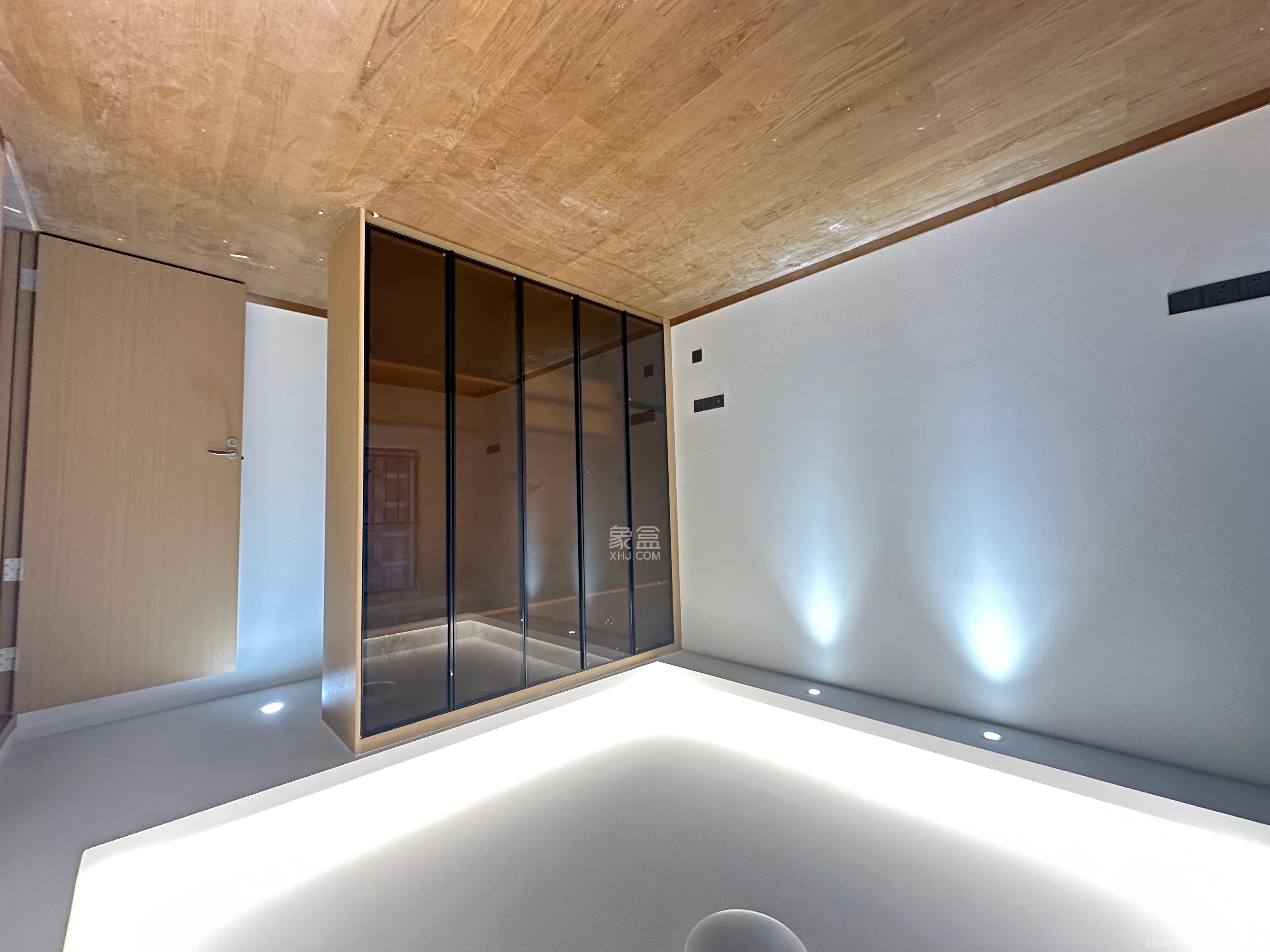 旭辉雨花郡  4室2厅2卫    4000.0元/月 旭辉雨花郡  4室2厅2卫    4000.0元/月室内图