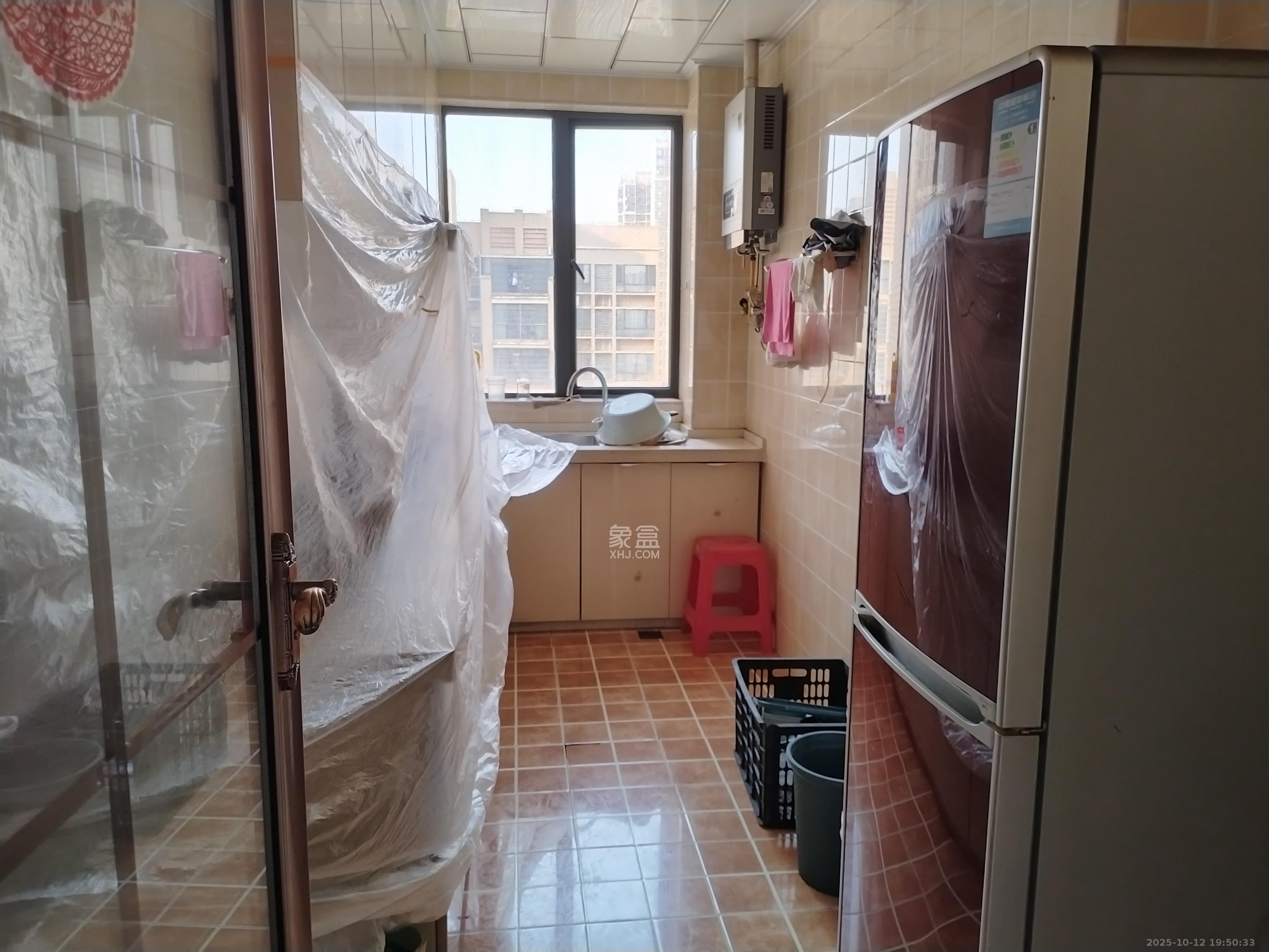 深业睿城  3室2厅2卫    2350.0元/月室内图