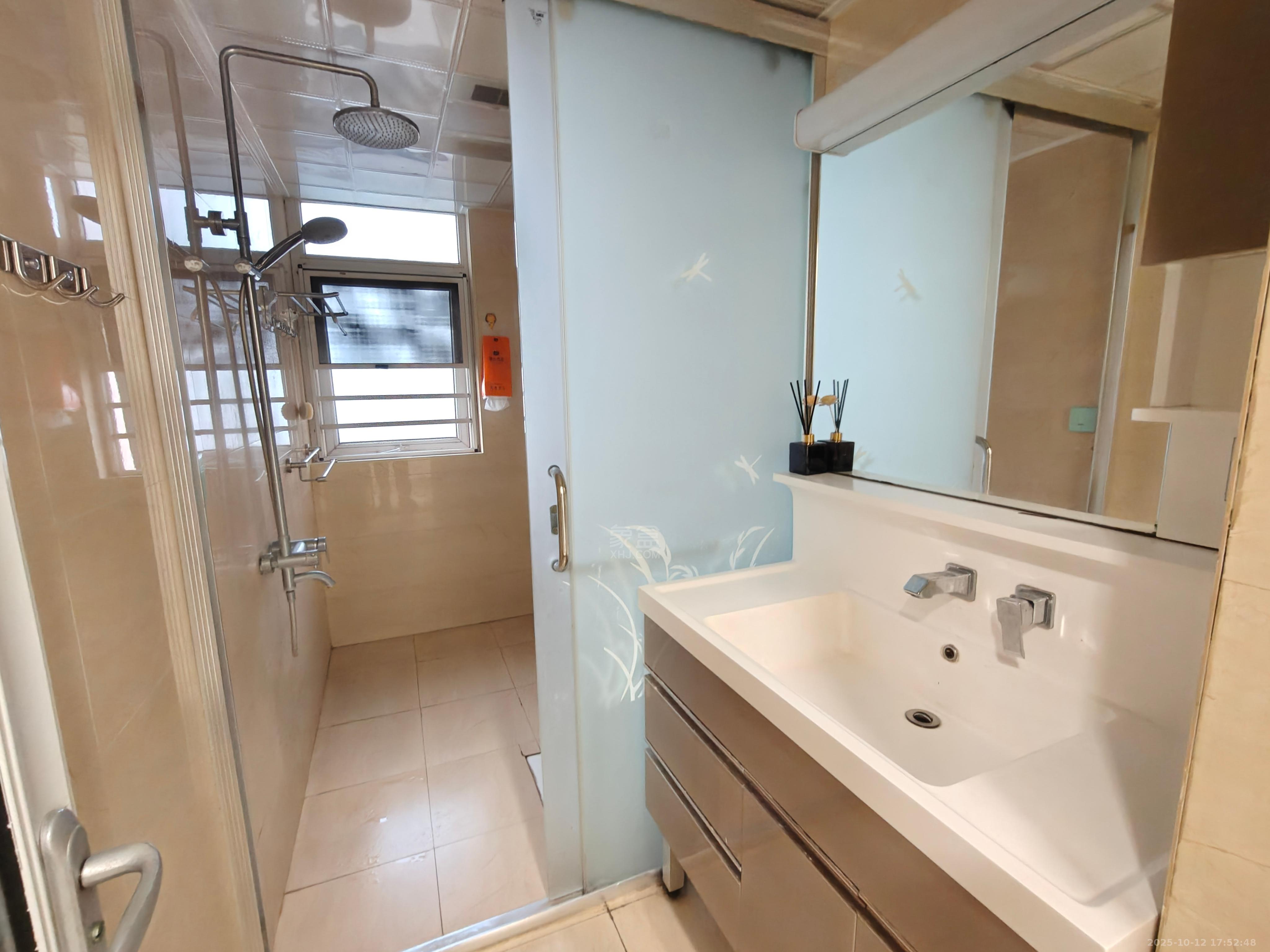 佳兆业金域天下三期  3室2厅2卫    1800.0元/月室内图