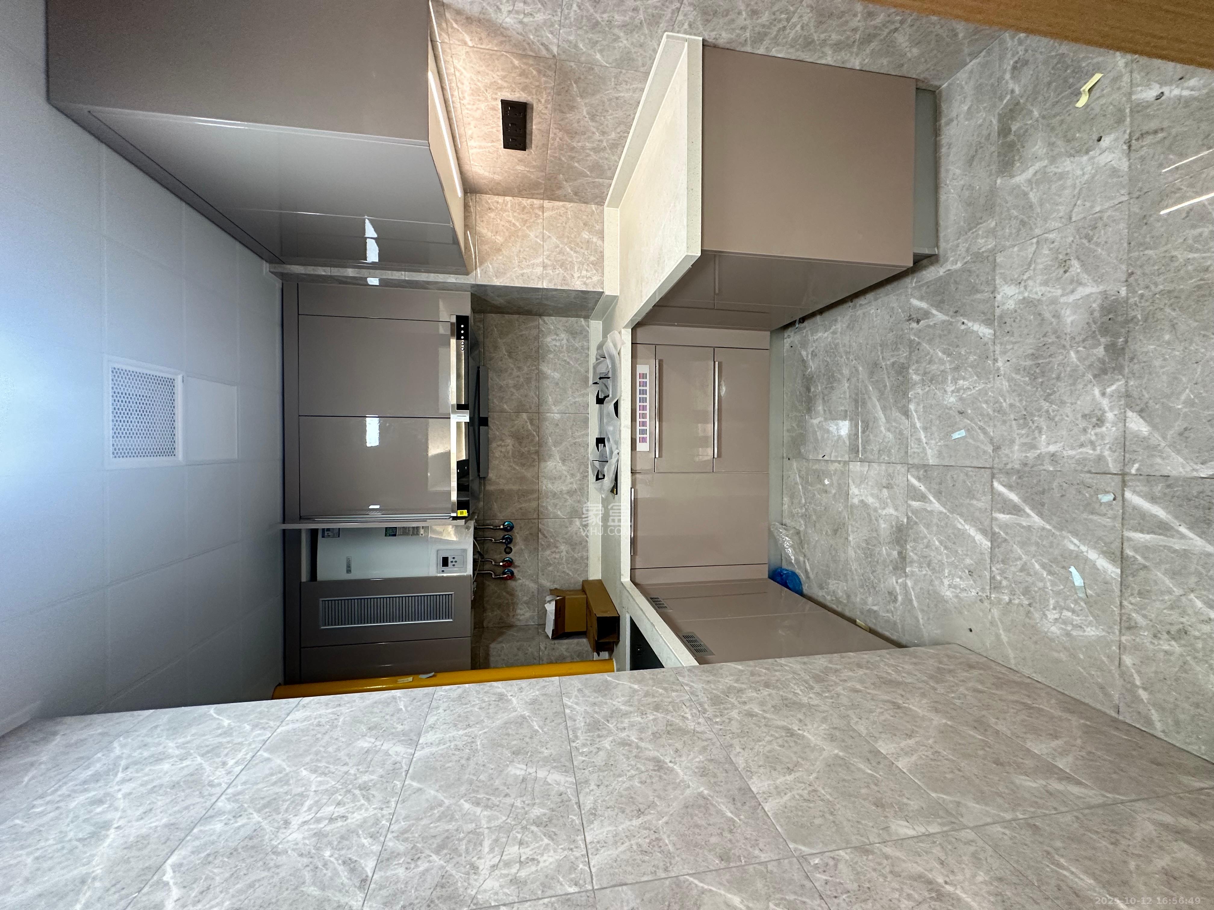 旭辉雨花郡  4室2厅2卫    4000.0元/月 旭辉雨花郡  4室2厅2卫    4000.0元/月室内图1