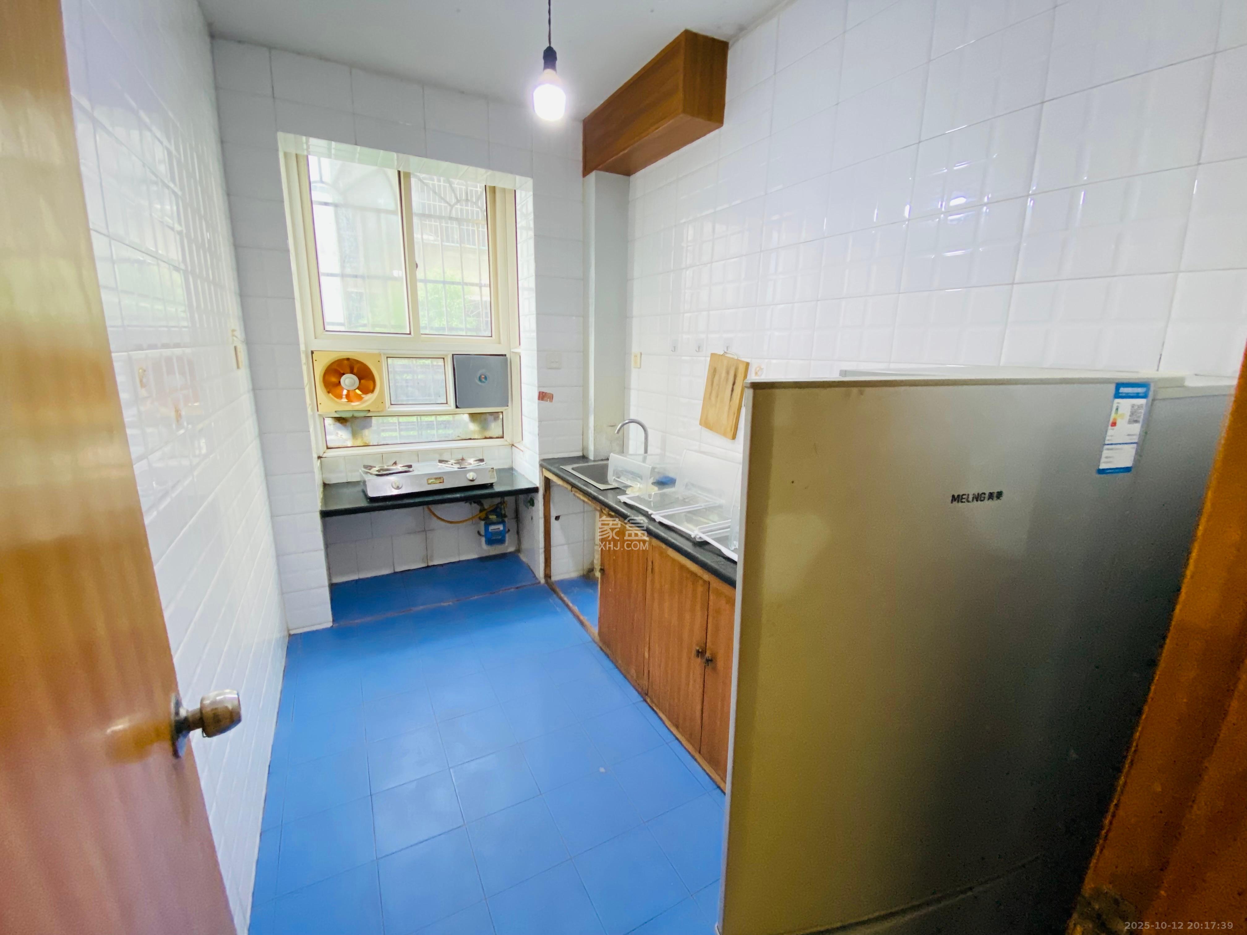 楚湘公寓  2室1厅1卫    1900.0元/月室内图