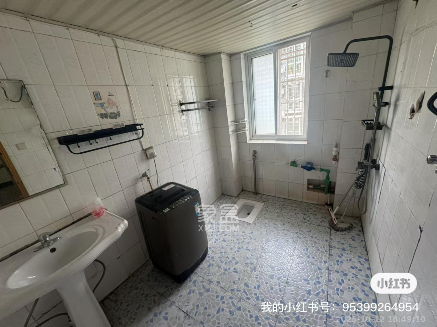 五一新村安置小区（永定社区、永兴社区、永祥社区）  3室2厅2卫    2200.0元/月室内图