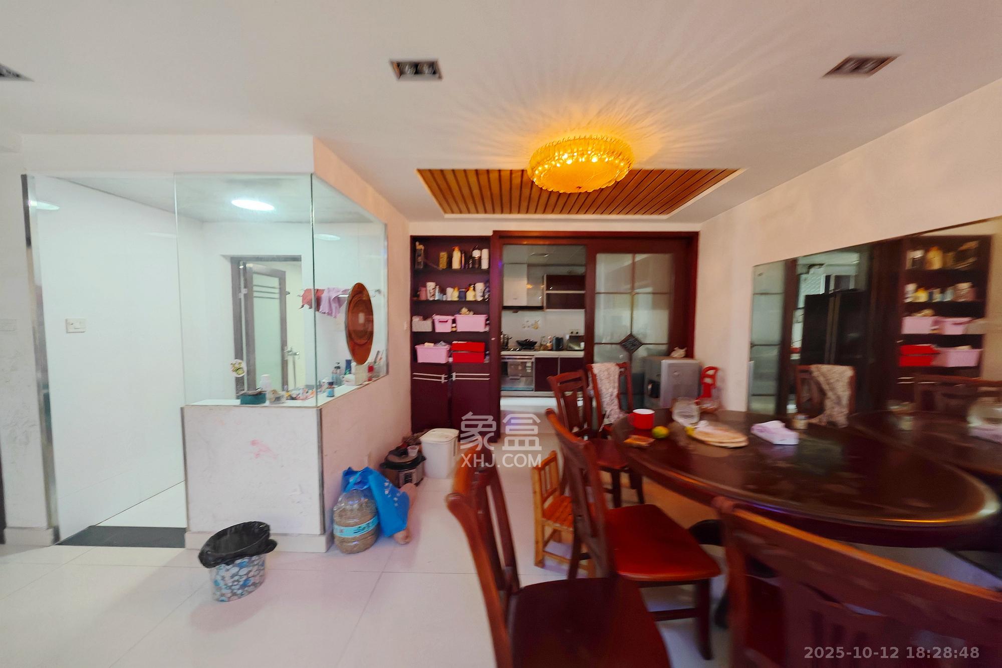 菁华源  3室2厅2卫    112.0万客厅