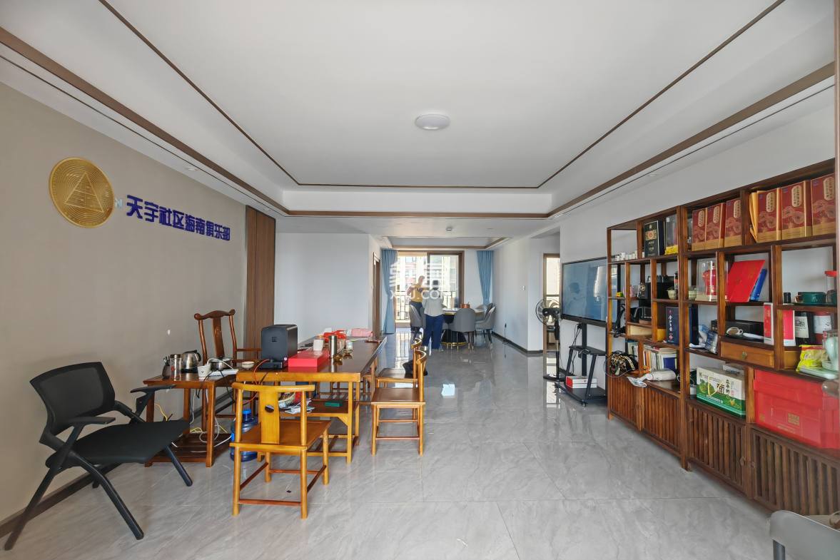 海航豪庭南苑  3室2厅2卫    4800.0元/月 海航豪庭南苑  3室2厅2卫    4800.0元/月室内图