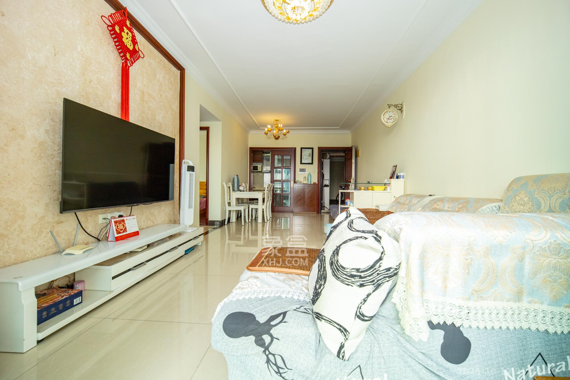 恒大雅苑 2室2厅1卫 67.0万 恒大雅苑 2室2厅1卫 67.0万客厅