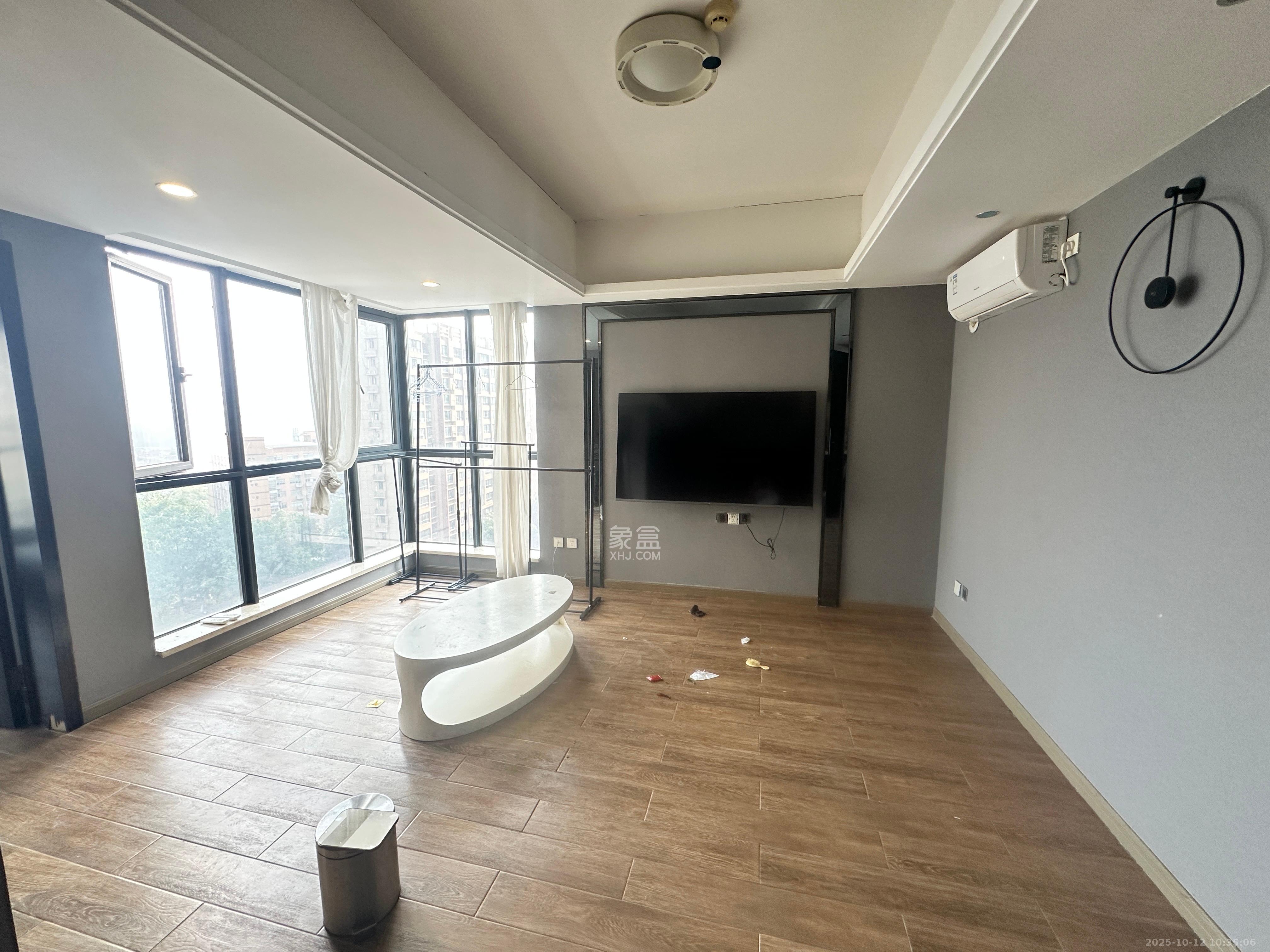 德思勤城市广场(宝格丽公寓) 1室1厅1卫 2000.0元/月 德思勤城市广场(宝格丽公寓) 1室1厅1卫 2000.0元/月室内图